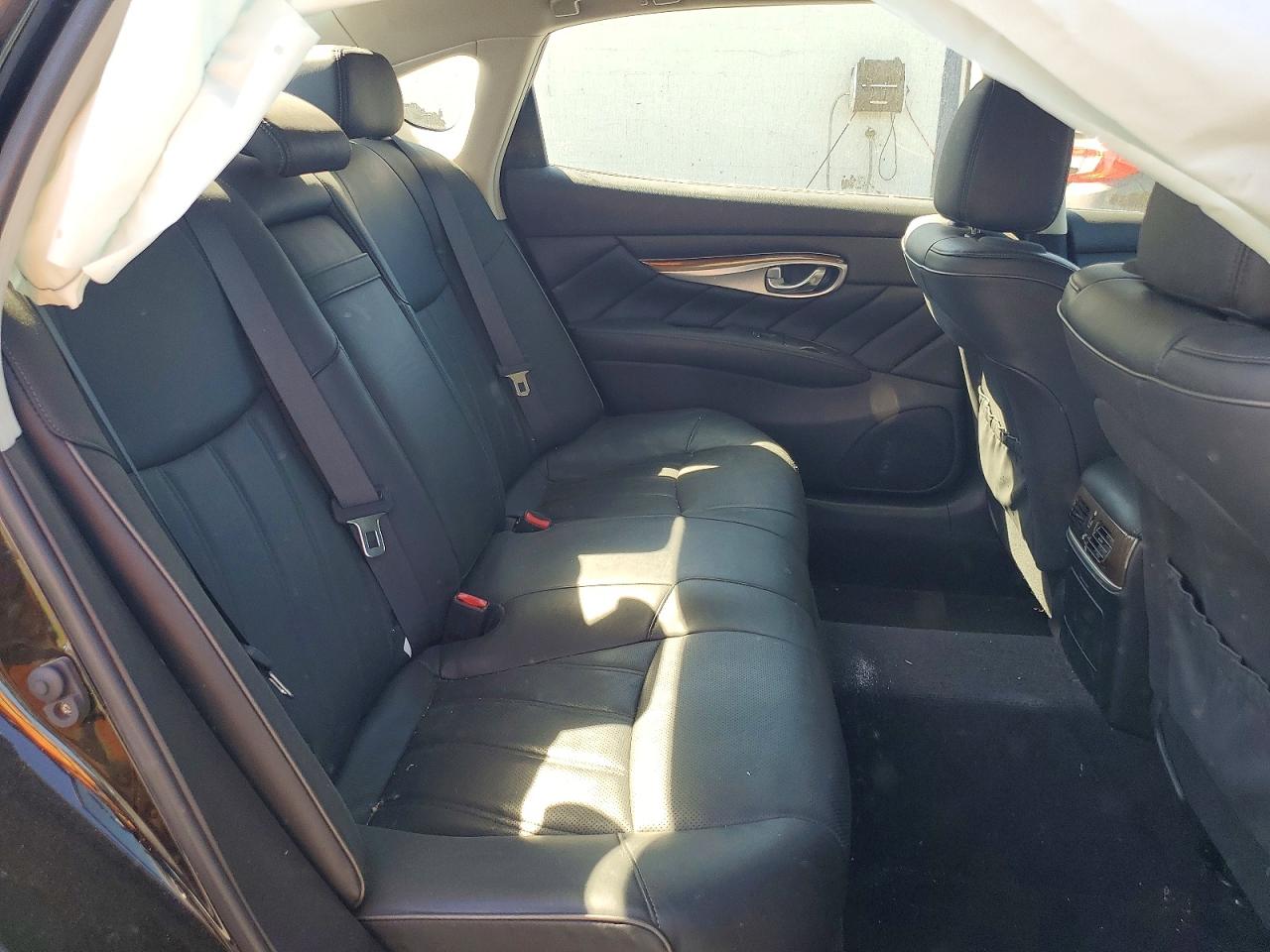 2015 Infiniti Q70l 3.7 Black vin: JN1BY1PR4FM830156