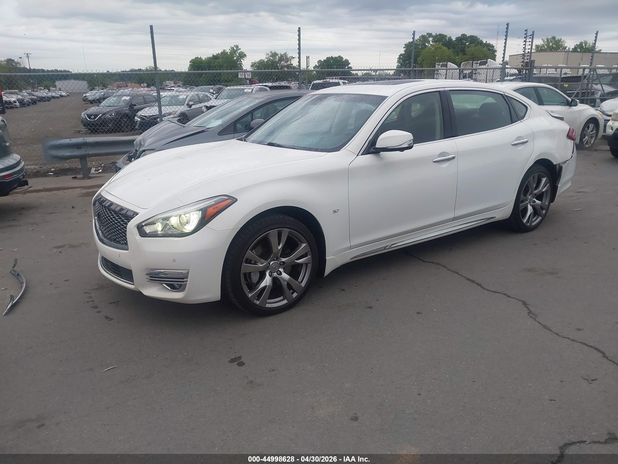 2015 Infiniti Q70l 3.7x White vin: JN1BY1PR4FM831694
