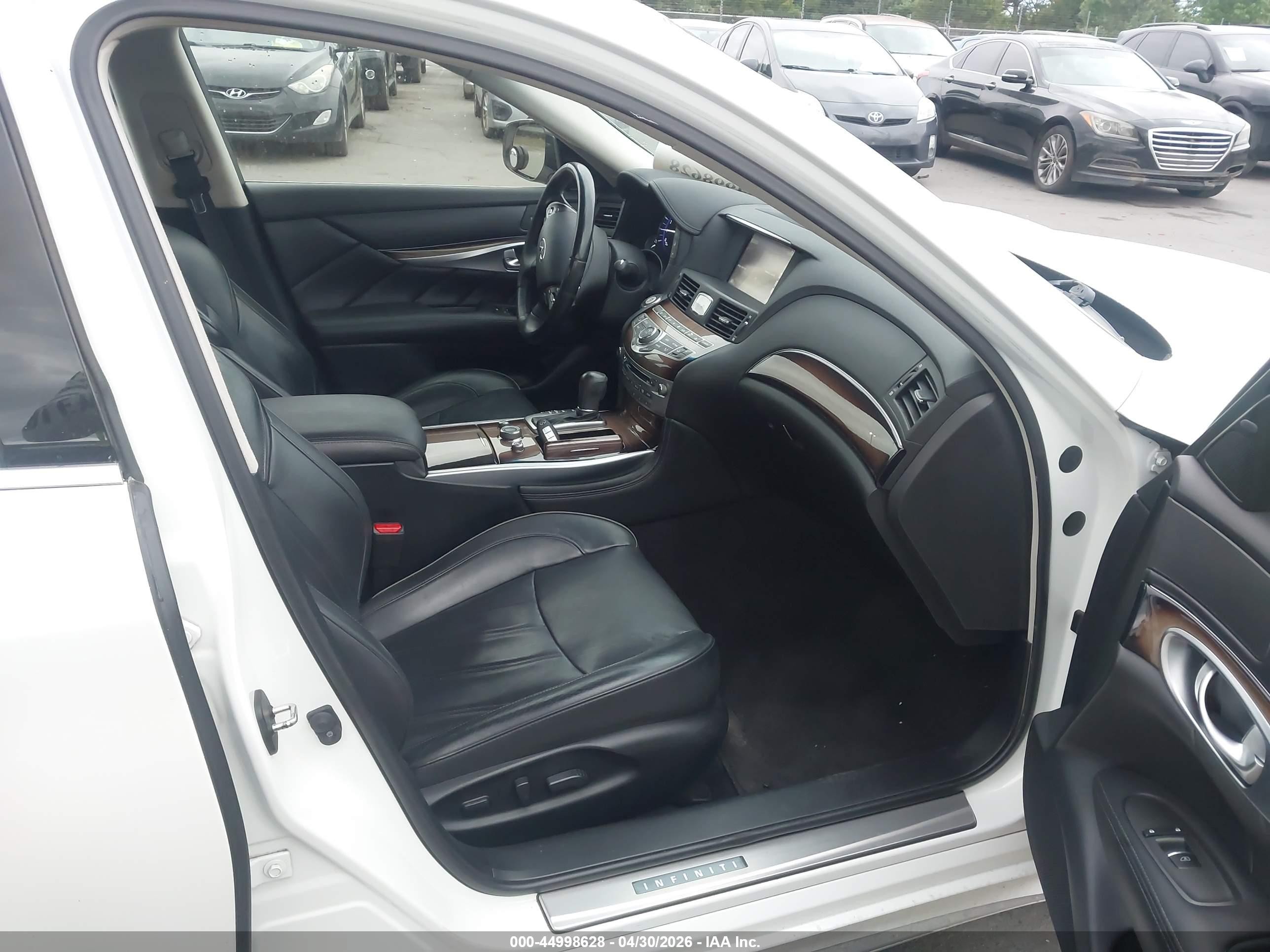 2015 Infiniti Q70l 3.7x White vin: JN1BY1PR4FM831694