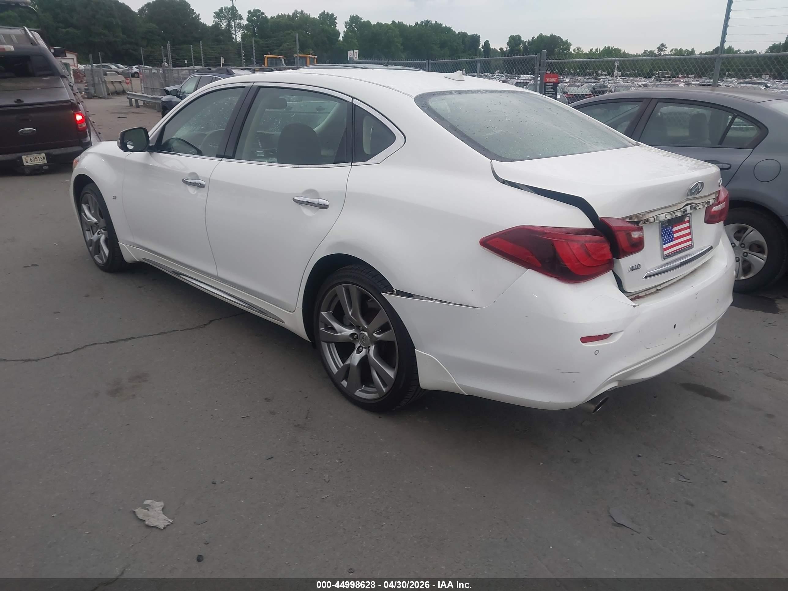 2015 Infiniti Q70l 3.7x White vin: JN1BY1PR4FM831694