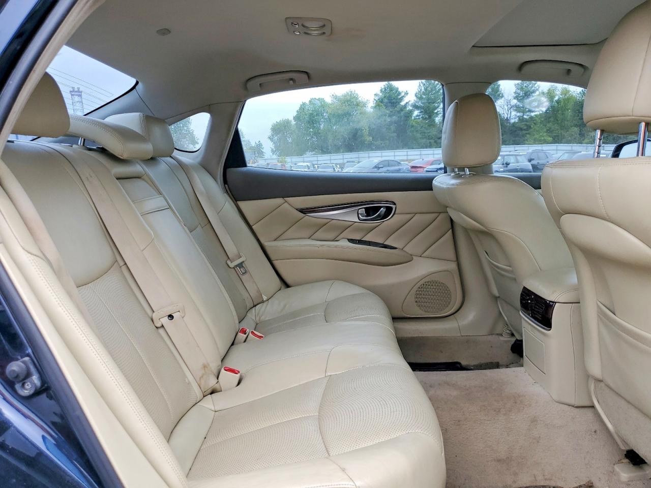 2015 Infiniti Q70l 3.7 Blue vin: JN1BY1PR5FM831431