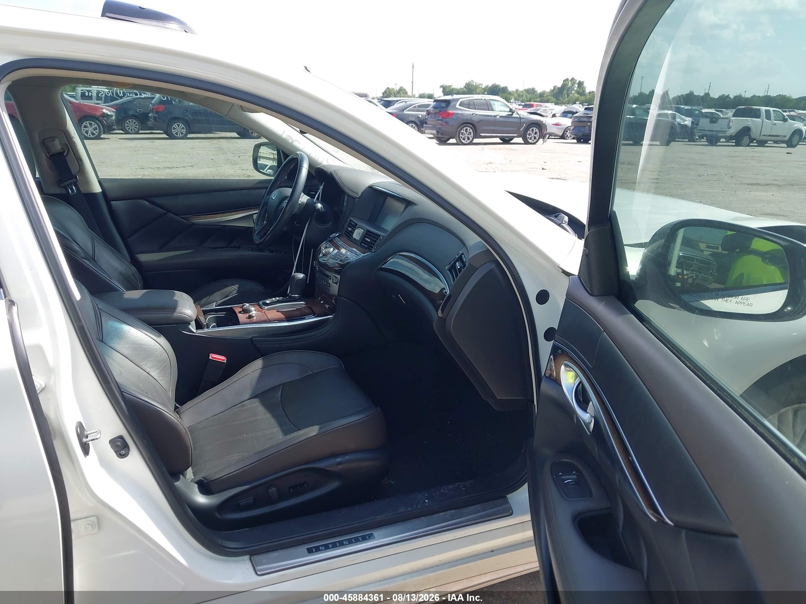 2015 Infiniti Q70l 3.7x White vin: JN1BY1PR5FM831865