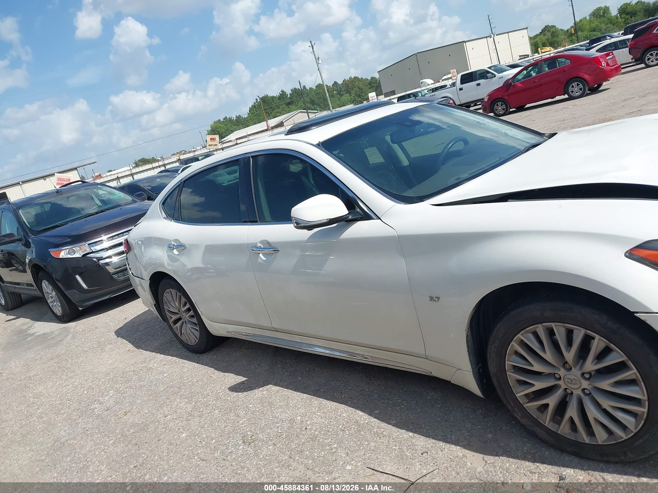 2015 Infiniti Q70l 3.7x White vin: JN1BY1PR5FM831865