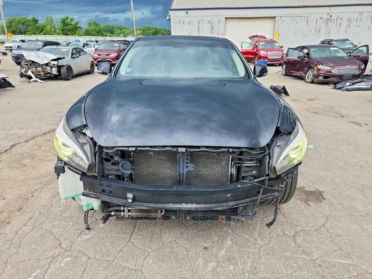 2016 Infiniti Q70l 3.7 Black vin: JN1BY1PR5GM720931