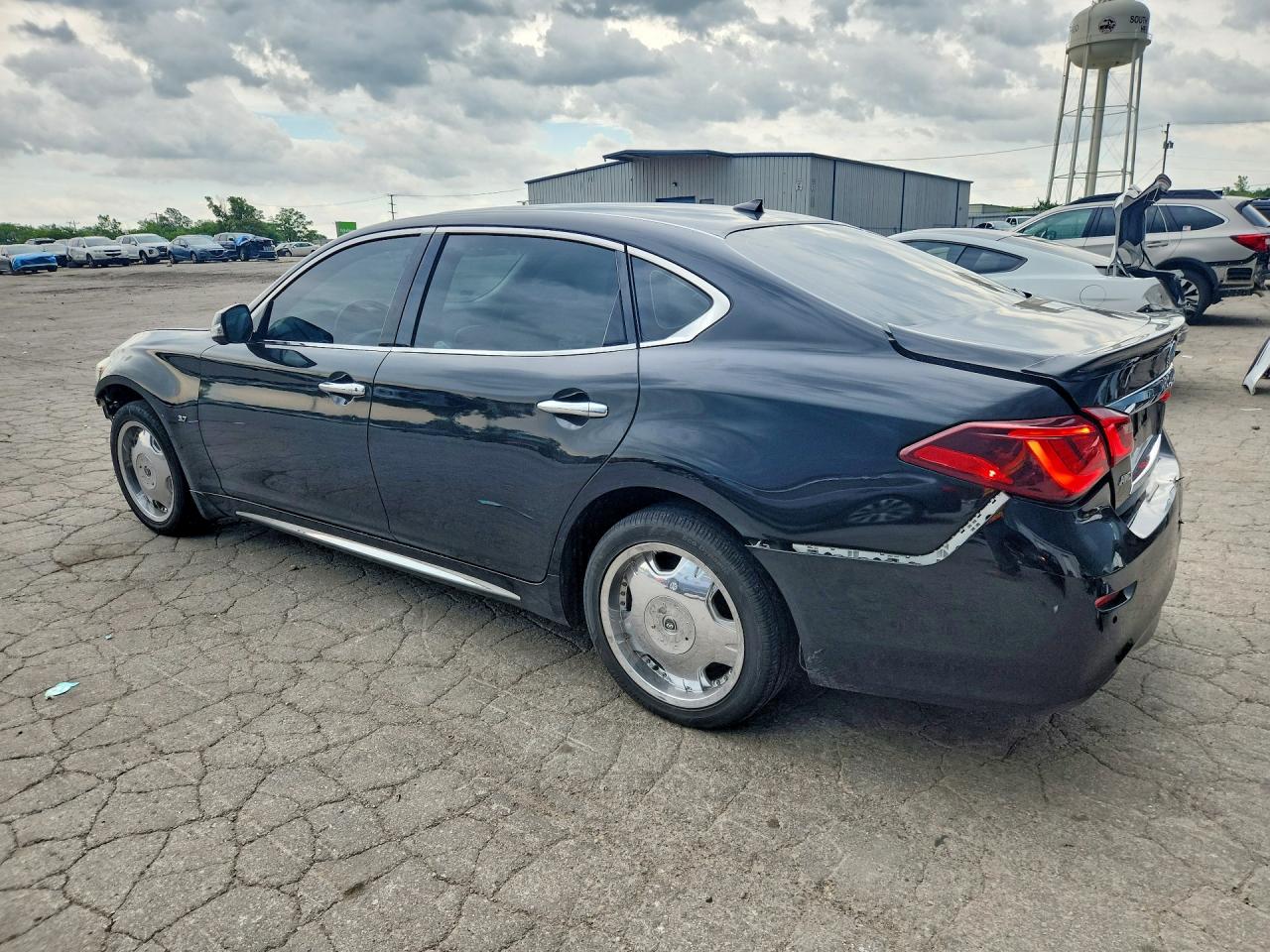 2016 Infiniti Q70l 3.7 Black vin: JN1BY1PR5GM720931