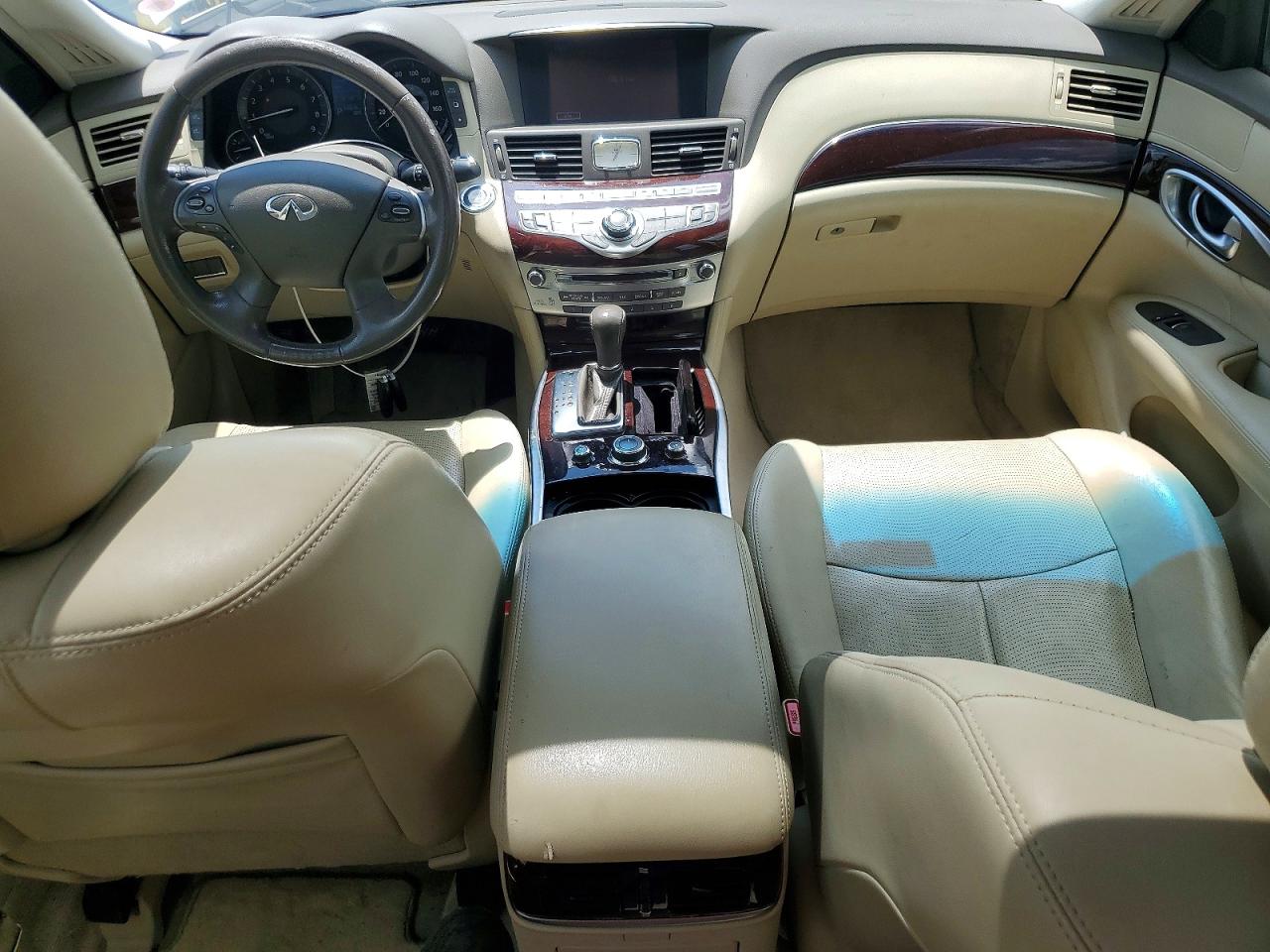 2016 Infiniti Q70l 3.7 White vin: JN1BY1PR6GM721229