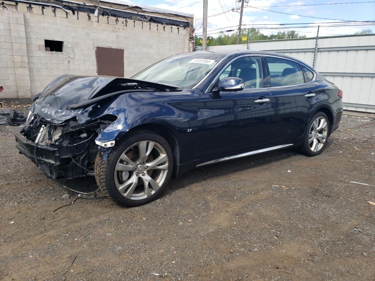 2018 Infiniti Q70l 3.7 Luxe Blue vin: JN1BY1PR9JM370212