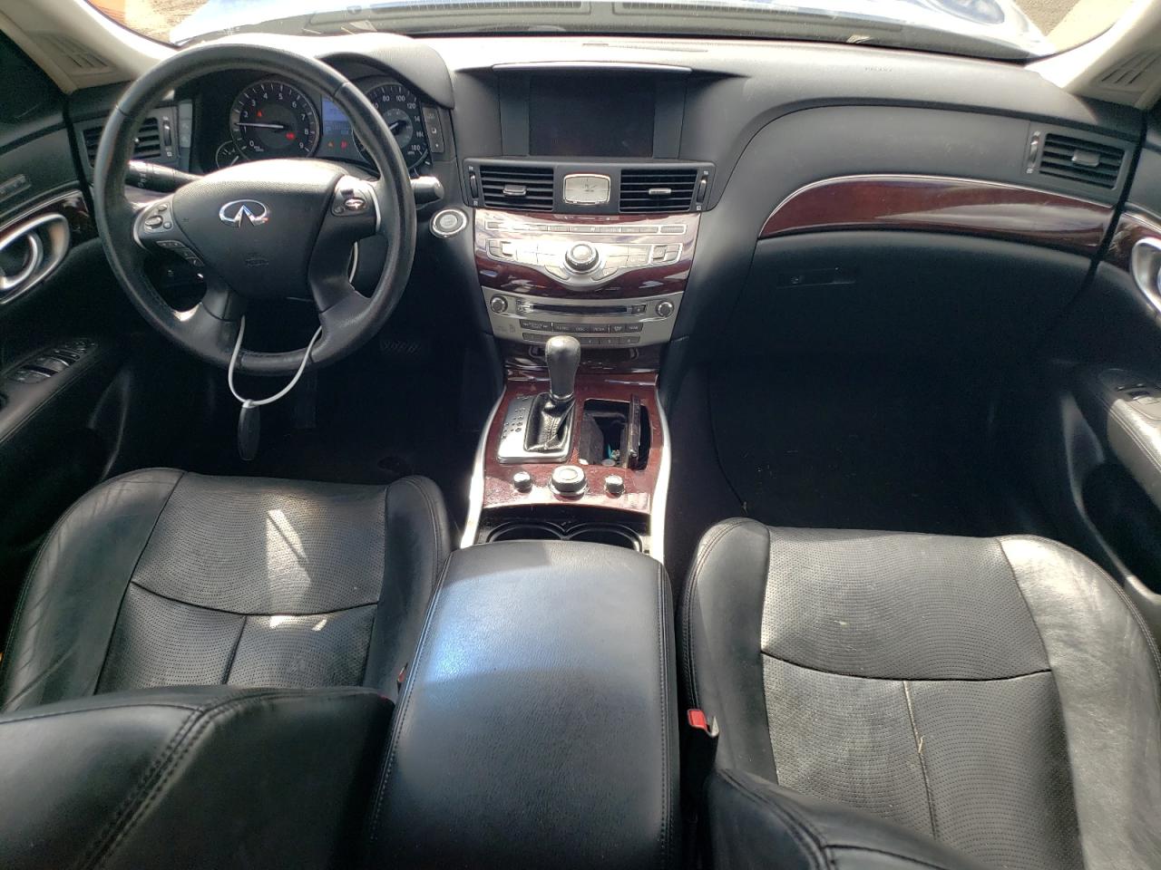 2018 Infiniti Q70l 3.7 Luxe Blue vin: JN1BY1PR9JM370212