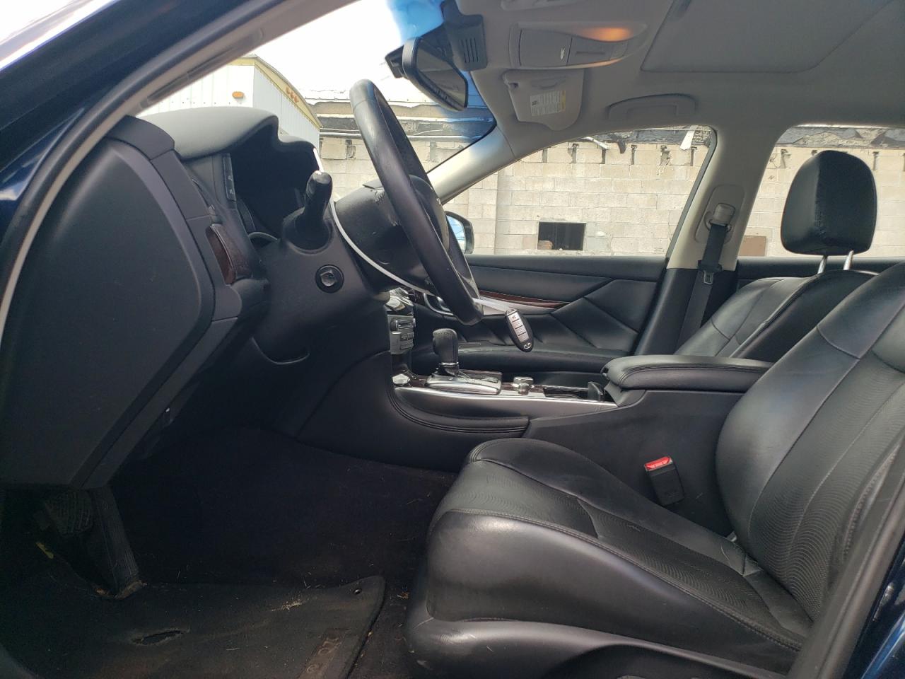 2018 Infiniti Q70l 3.7 Luxe Blue vin: JN1BY1PR9JM370212