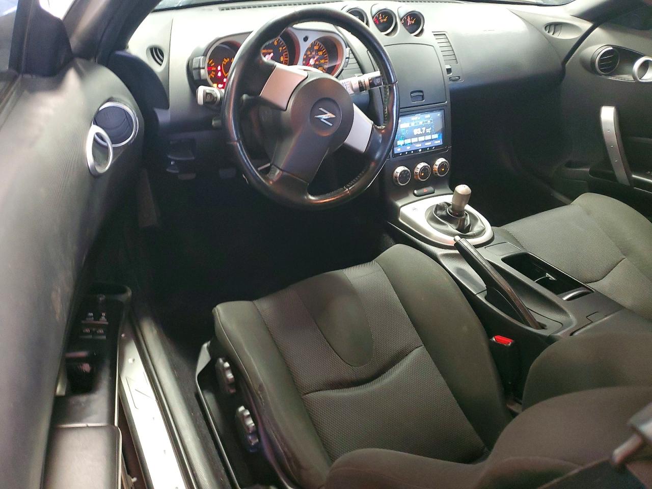 2007 Nissan 350z Base Silver vin: JN1BZ34D17M505600
