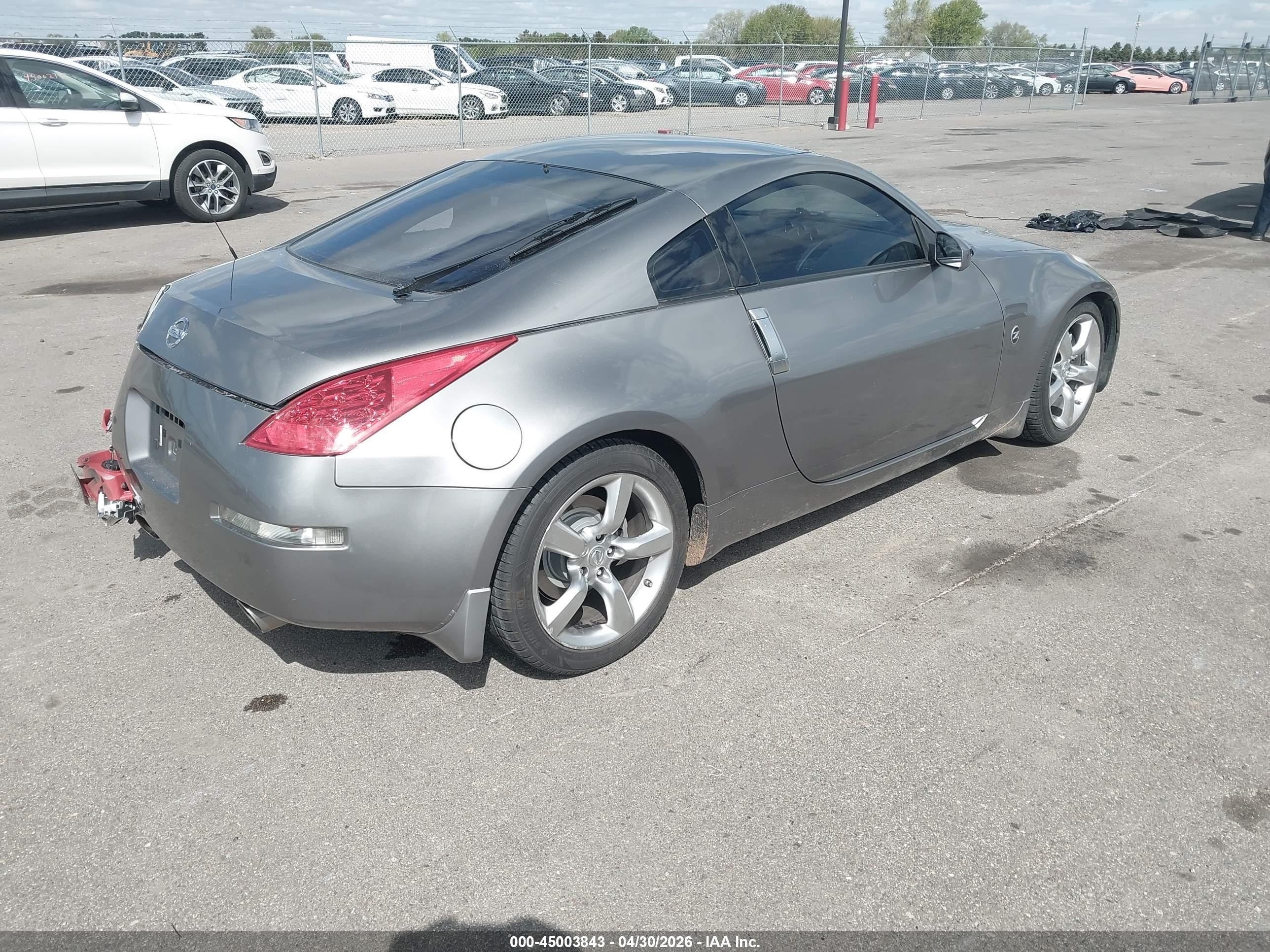 2008 Nissan 350z   Silver vin: JN1BZ34D98M704461