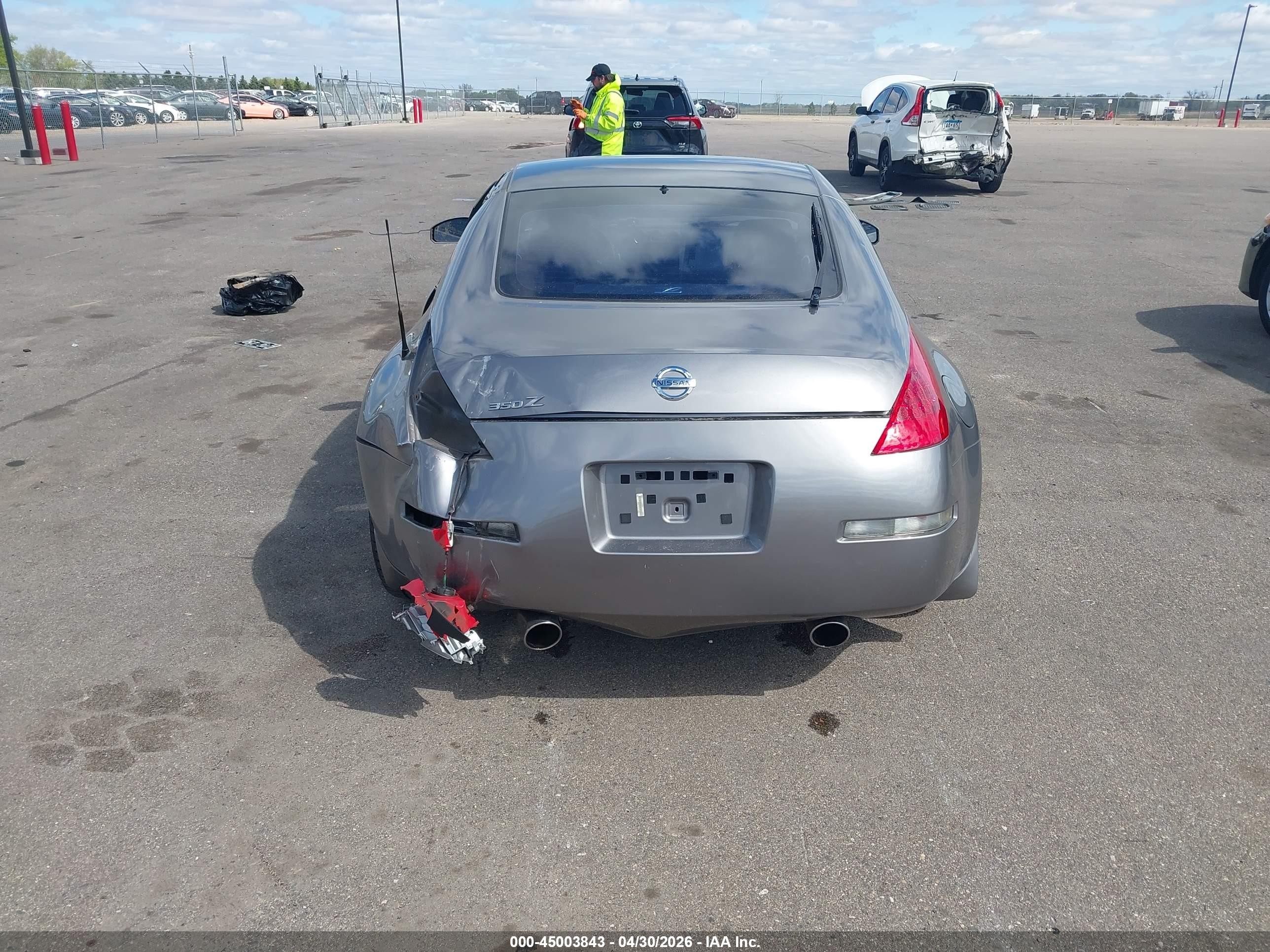 2008 Nissan 350z   Silver vin: JN1BZ34D98M704461