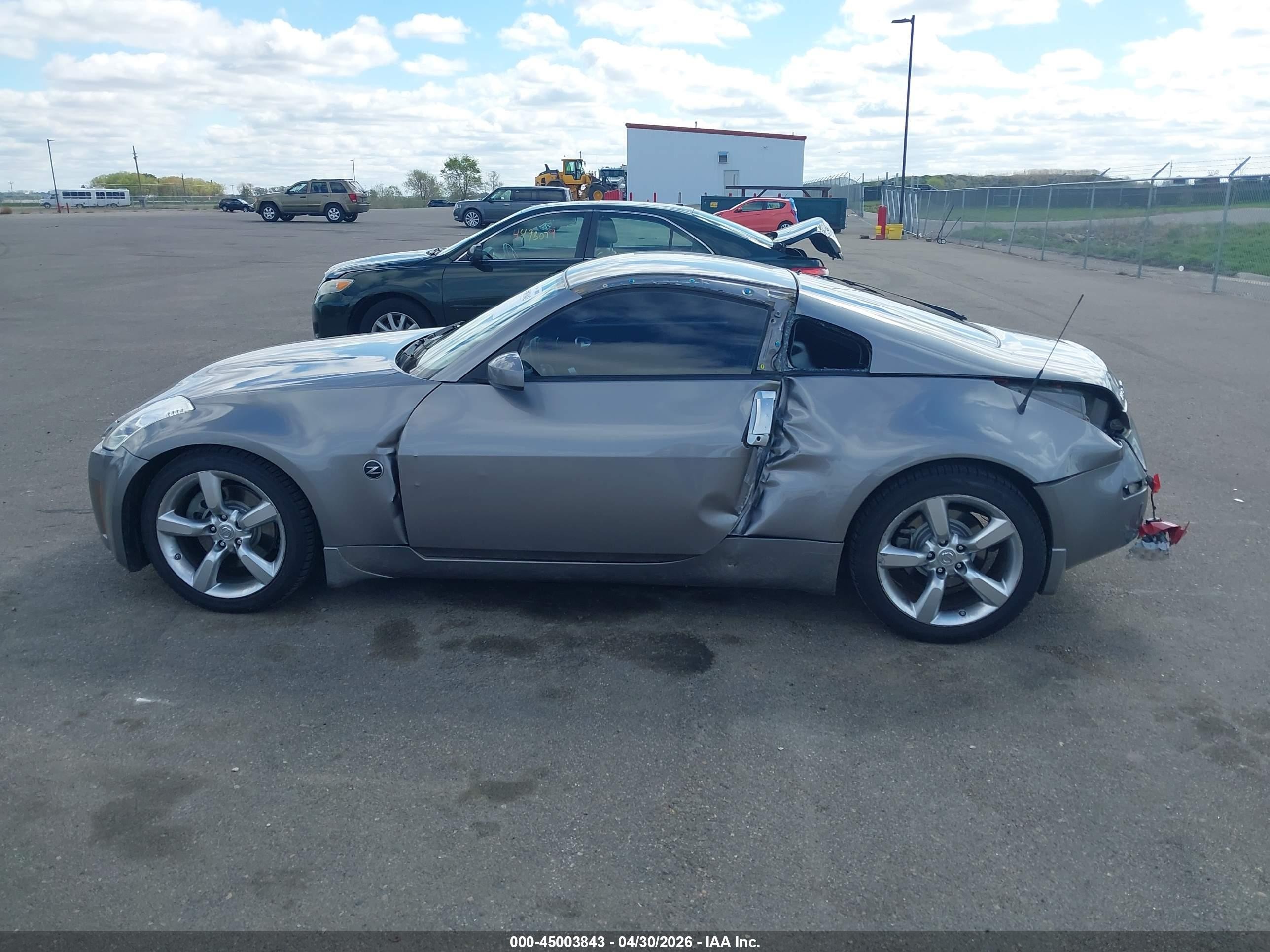 2008 Nissan 350z   Silver vin: JN1BZ34D98M704461