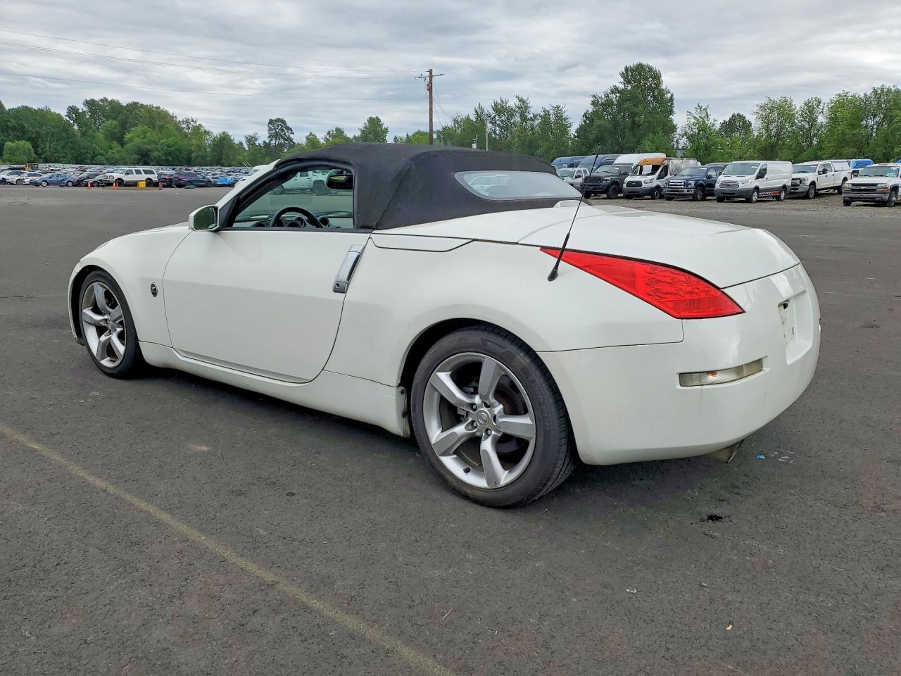 2007 Nissan 350z Roadster White vin: JN1BZ36A97M653268