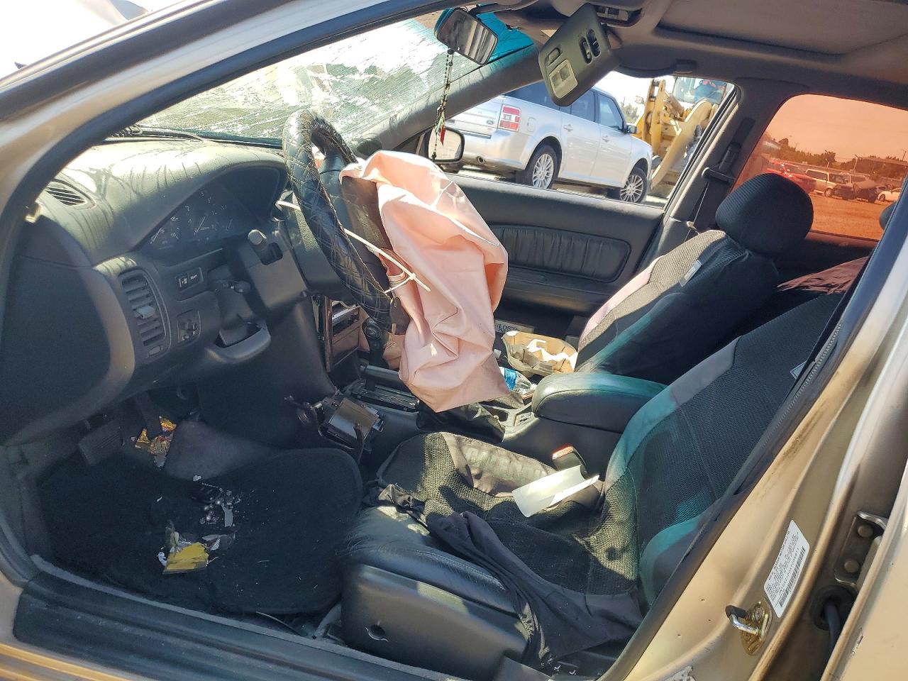 1995 Nissan Maxima Gxe Tan vin: JN1CA21D0ST005811