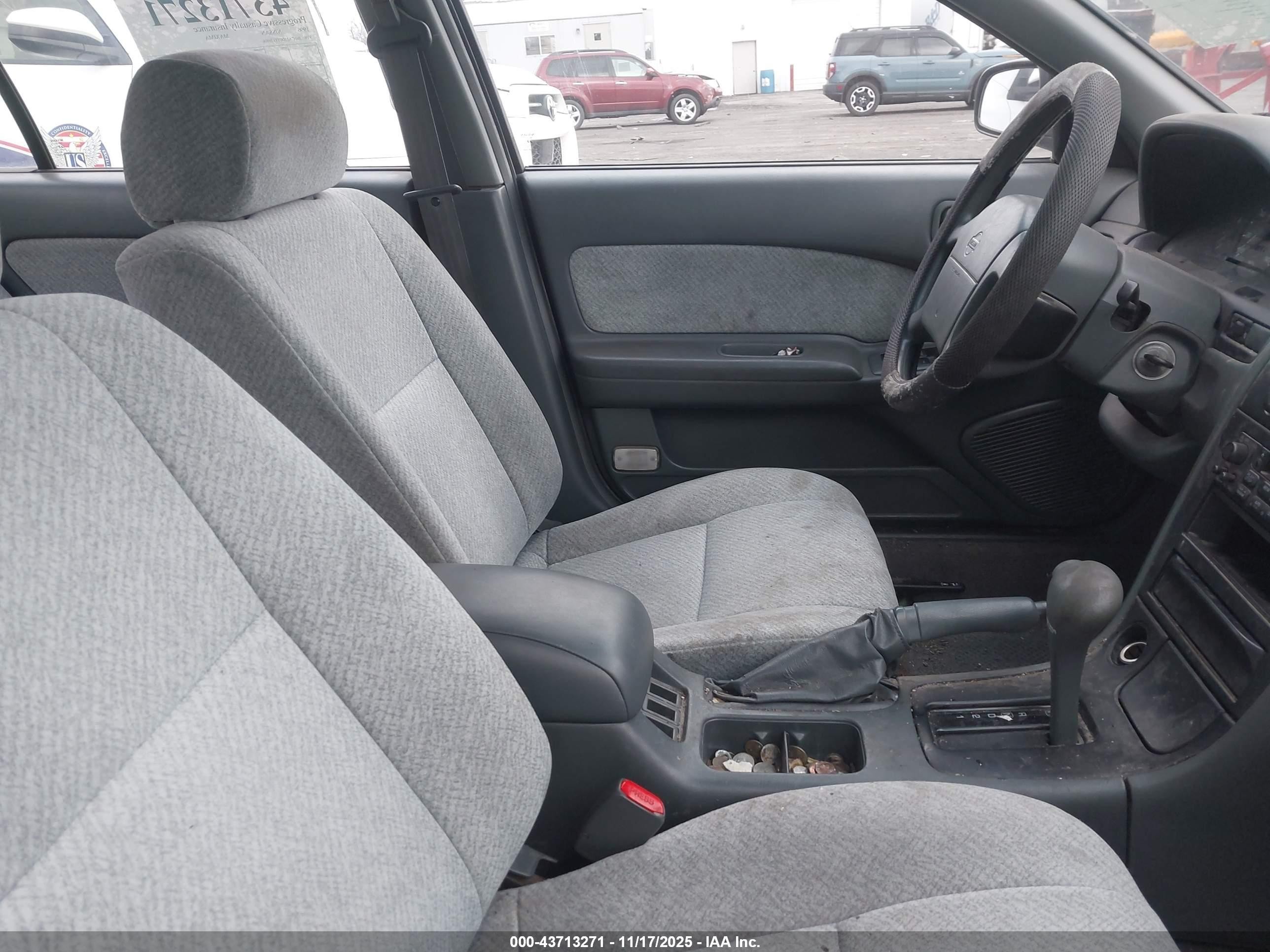 1996 Nissan Maxima Gle/gxe/se White vin: JN1CA21D0TT176916