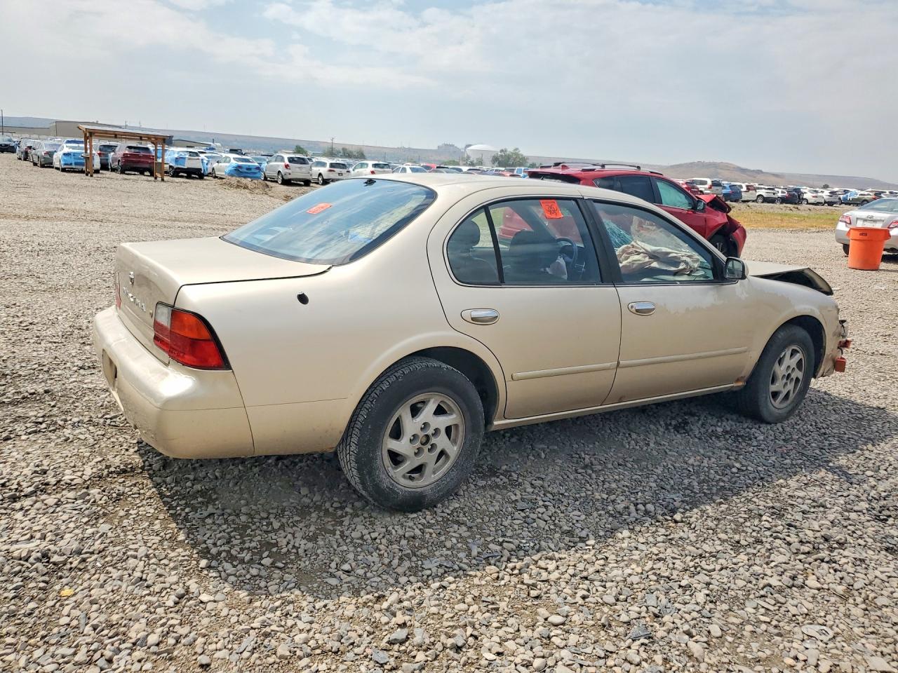 1995 Nissan Maxima Gxe Beige vin: JN1CA21D2ST031018