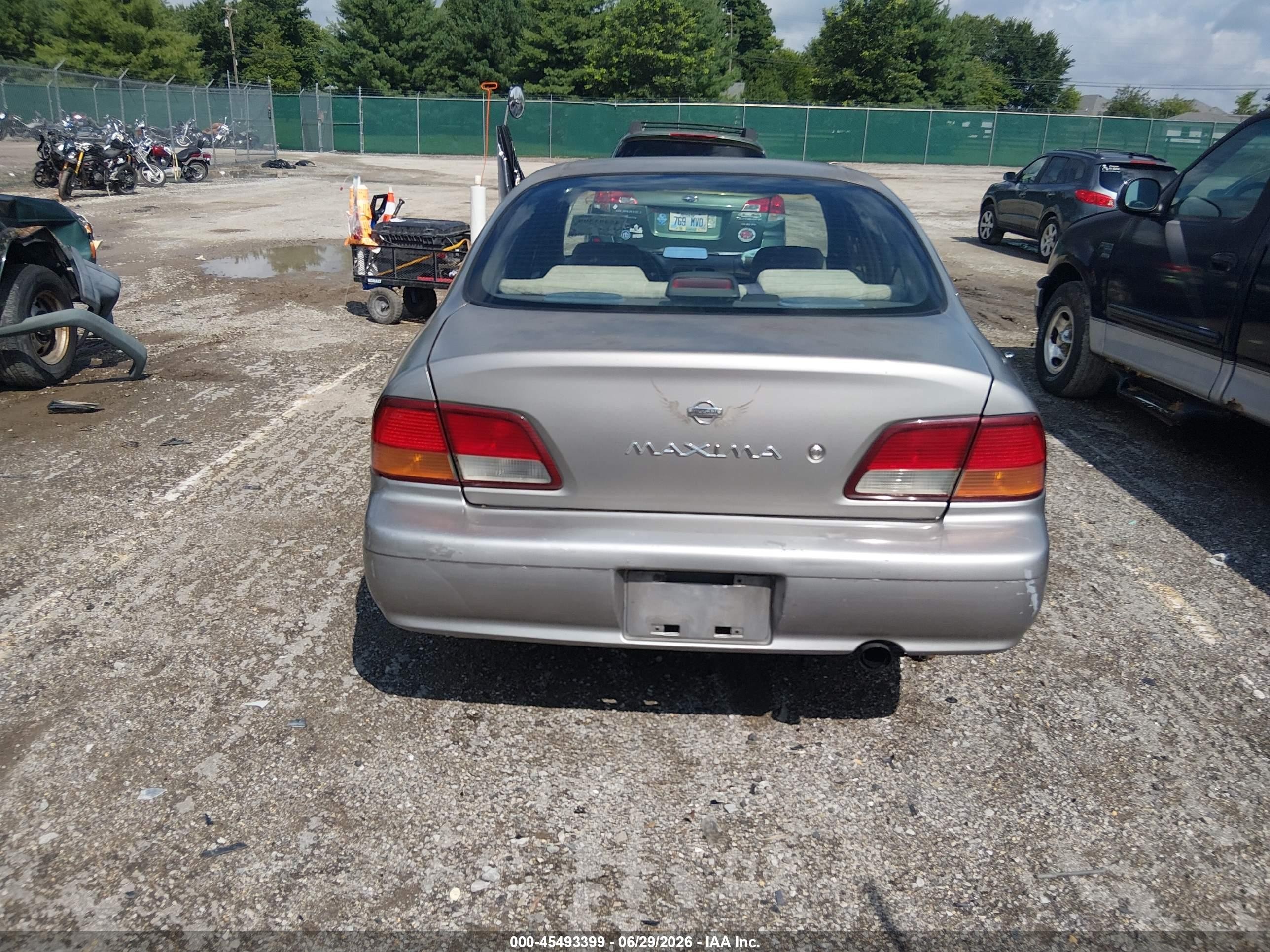 1999 Nissan Maxima Gle/gxe/se/se-l Tan vin: JN1CA21D2XT211896