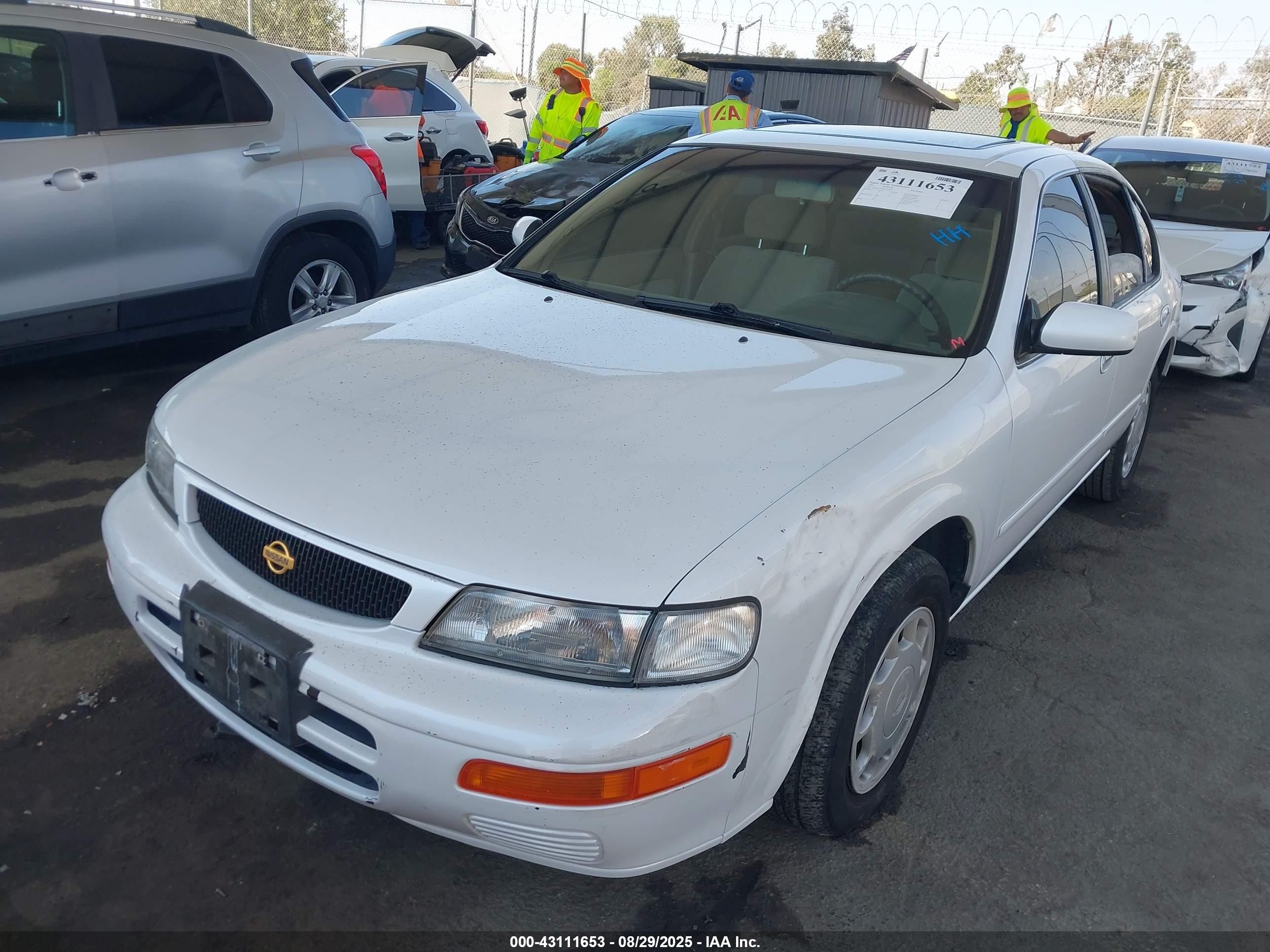 1995 Nissan Maxima Gle/gxe/se Белый vin: JN1CA21D3ST038818