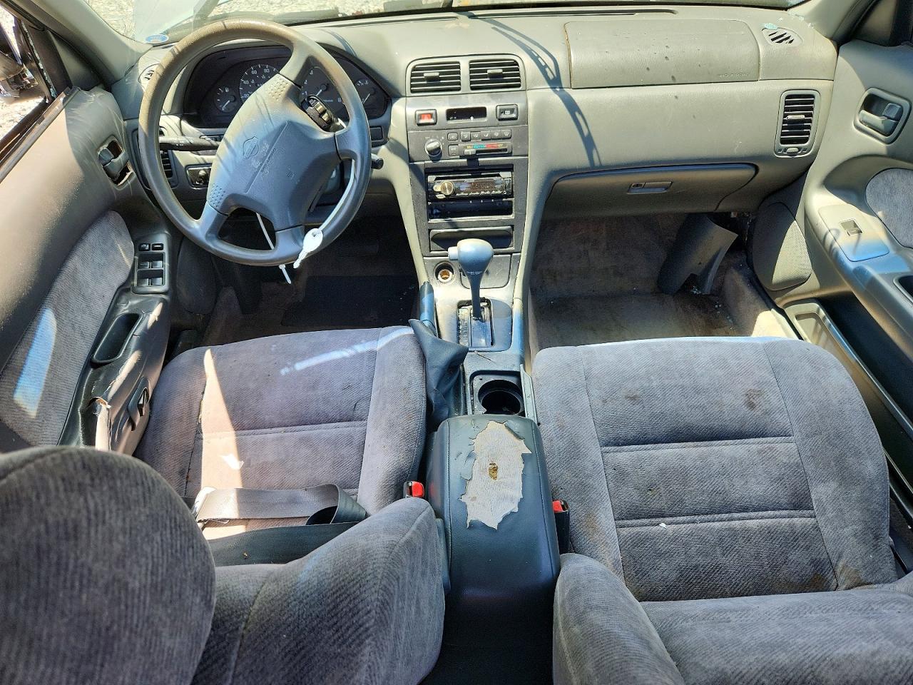 1997 Niss Maxima Бирюзовый vin: JN1CA21D3VT811839