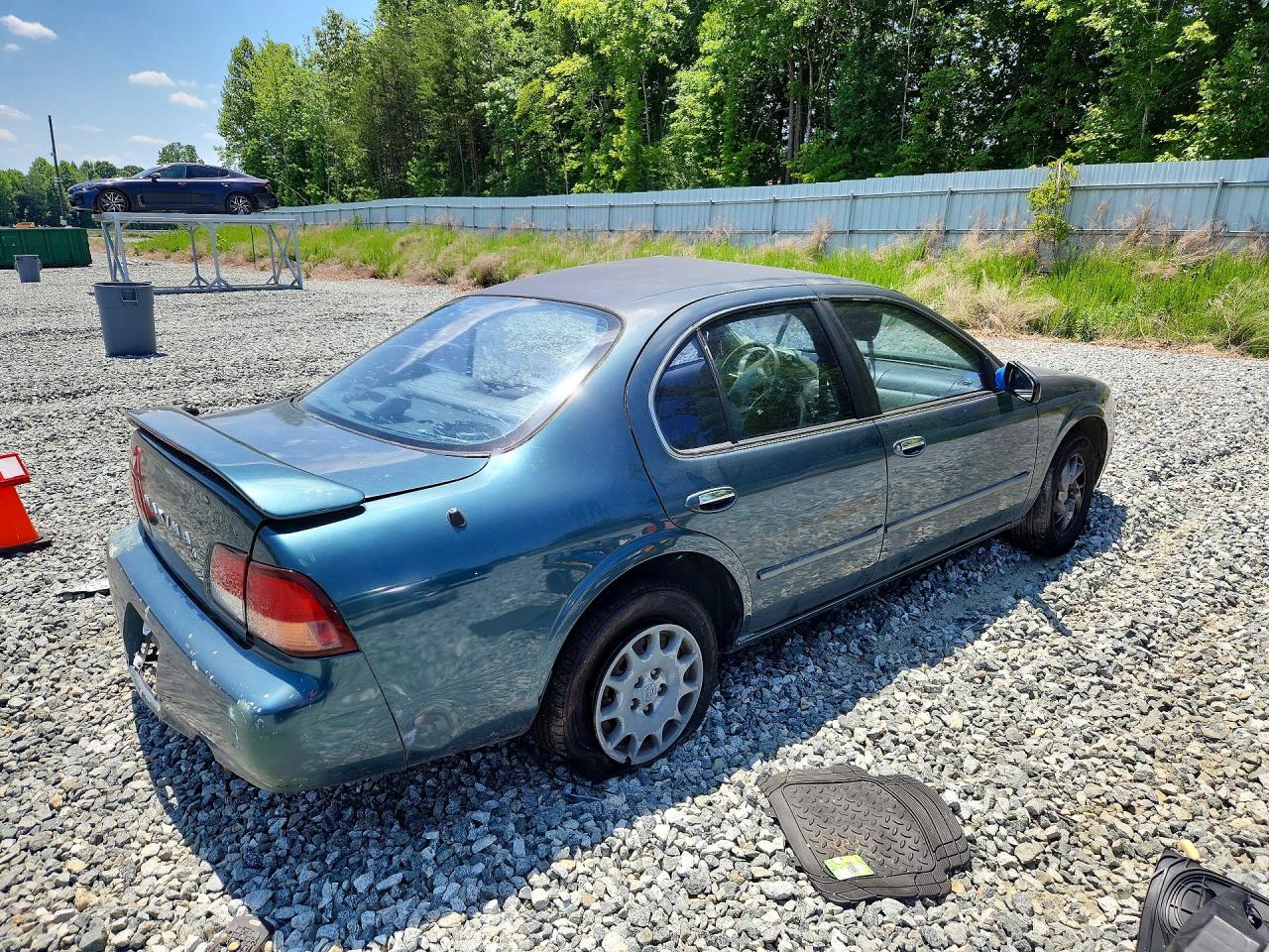 1997 Niss Maxima Бирюзовый vin: JN1CA21D3VT811839