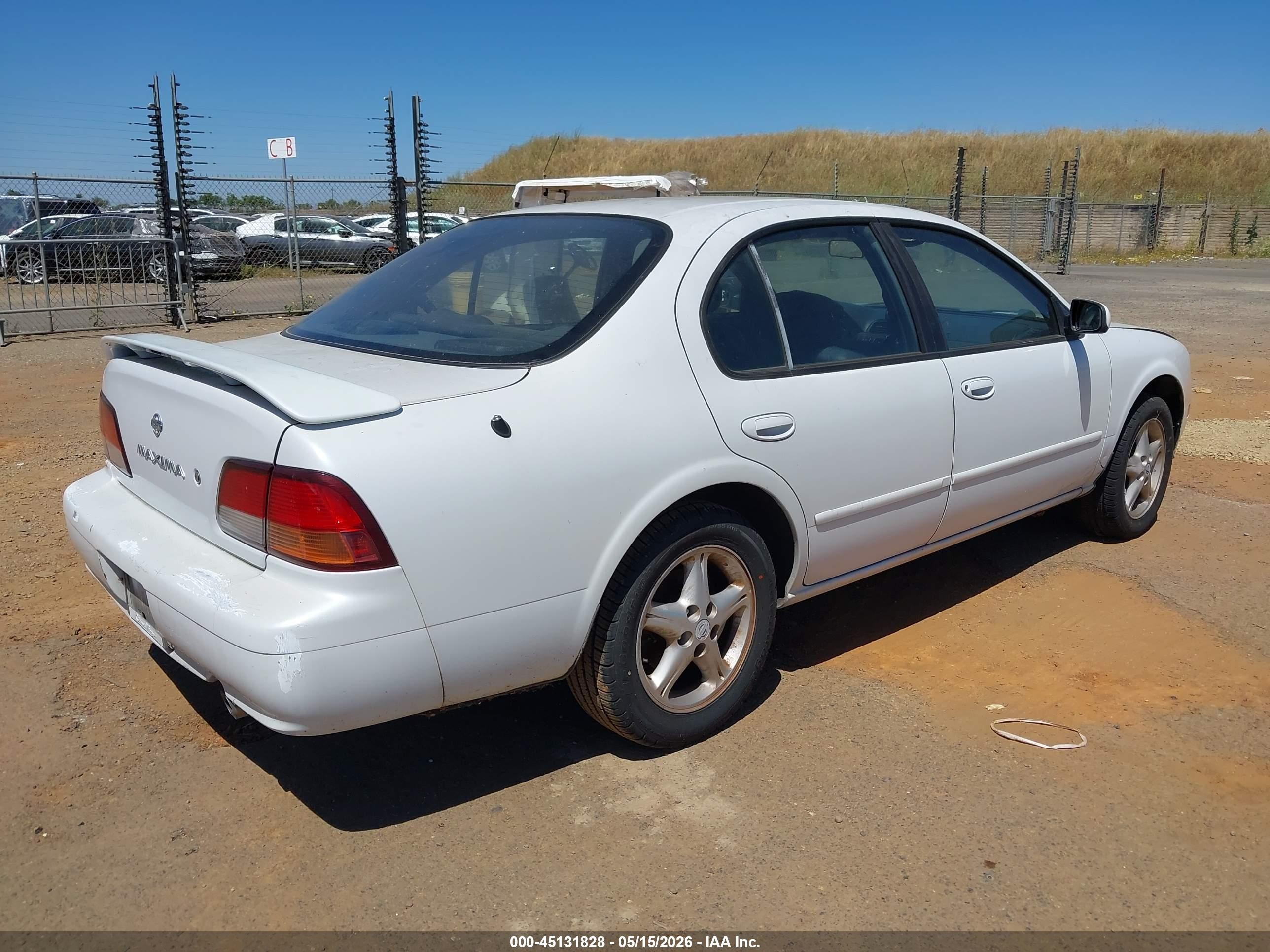 1998 Nissan Maxima Gle/gxe/se White vin: JN1CA21D3WT509940