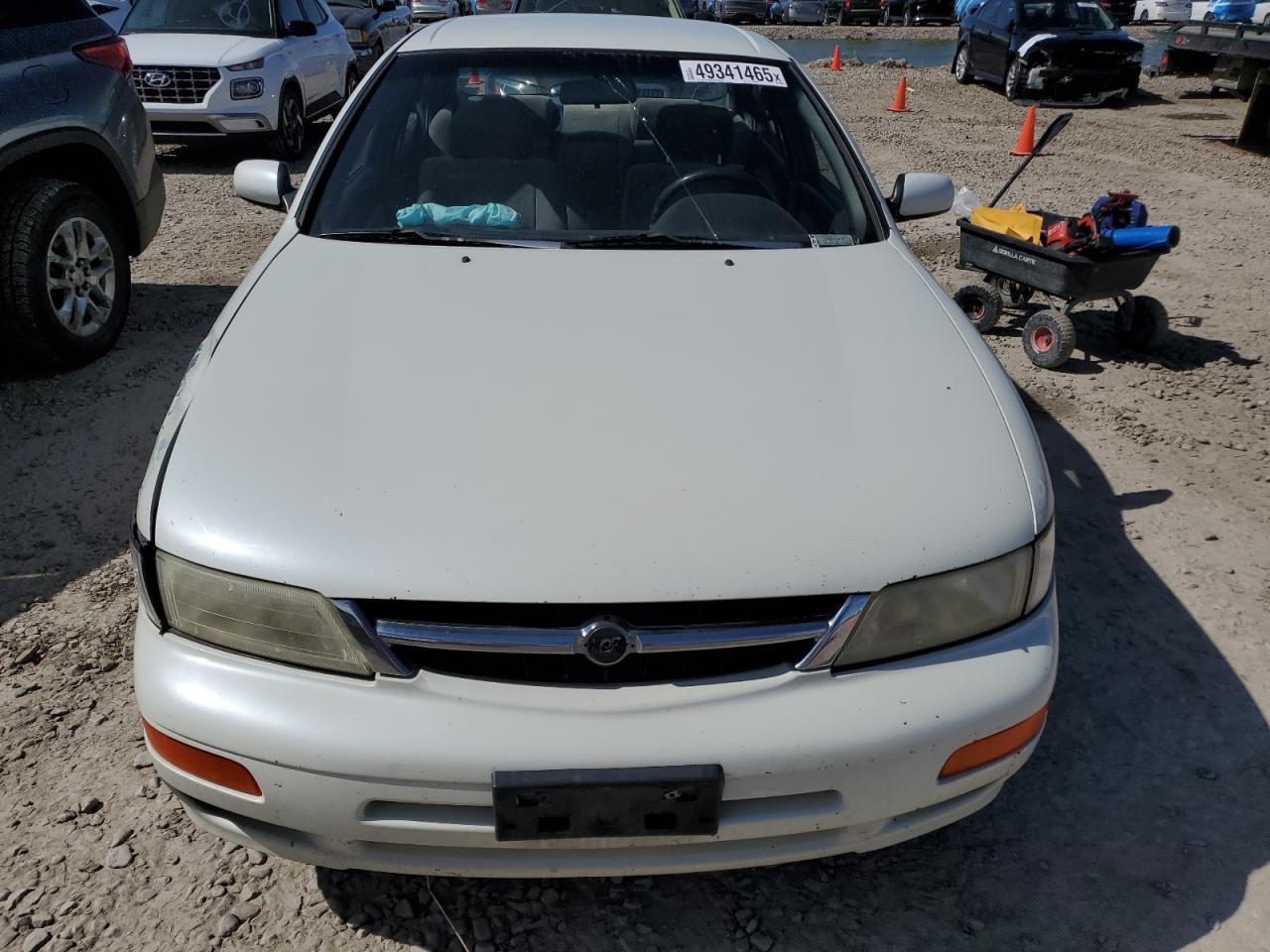 1999 Nissan Maxima Gle White vin: JN1CA21D3XM413480