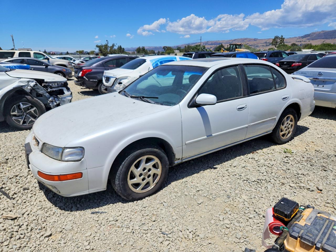 1995 Nissan Maxima Gxe White vin: JN1CA21D4ST069236