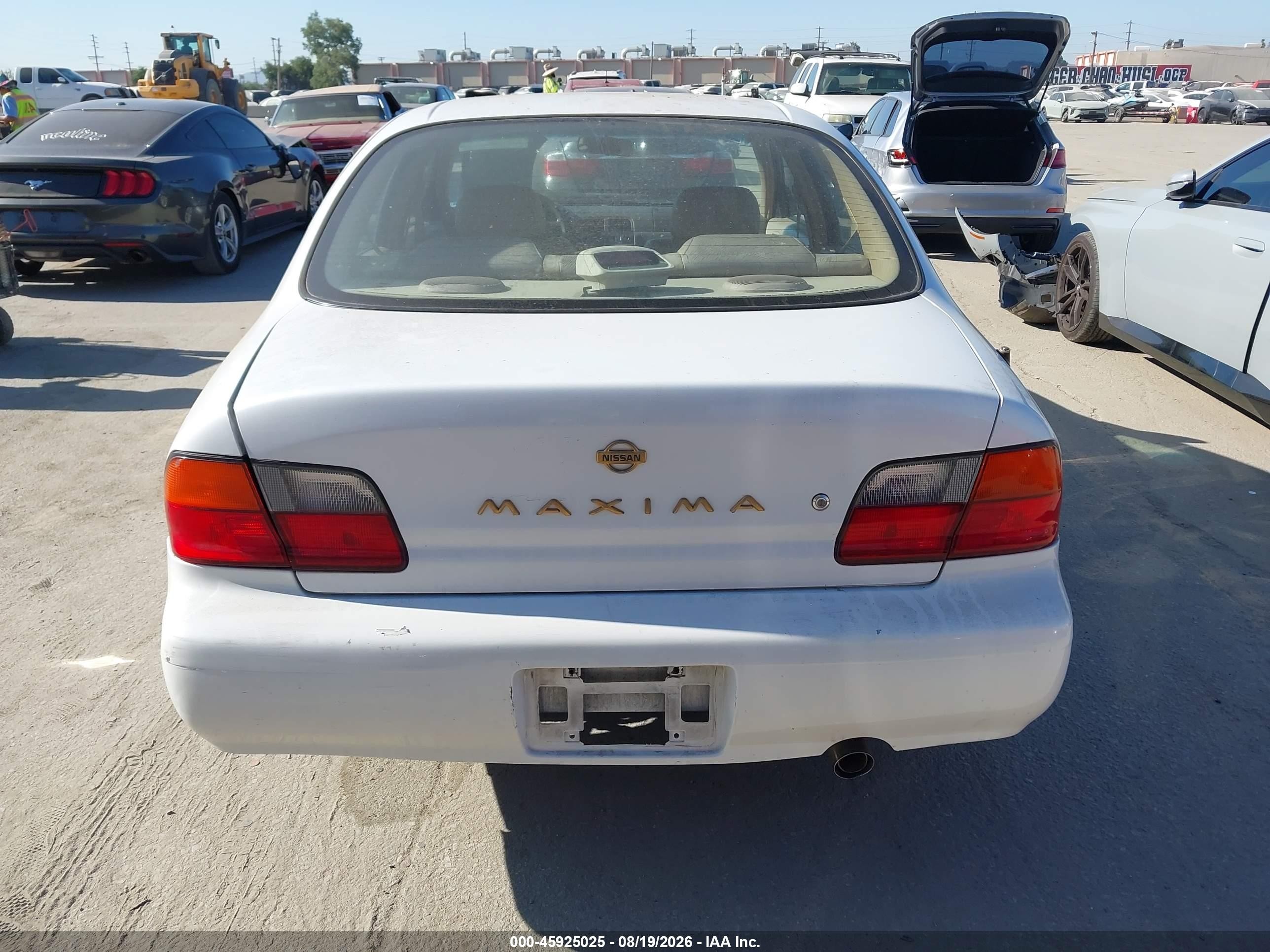 1995 Nissan Maxima Gle/gxe/se White vin: JN1CA21D4ST614271