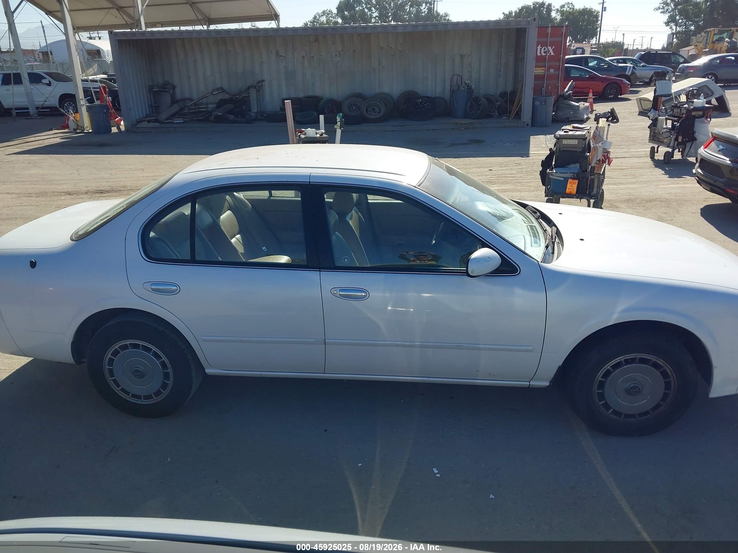 1995 Nissan Maxima Gle/gxe/se White vin: JN1CA21D4ST614271