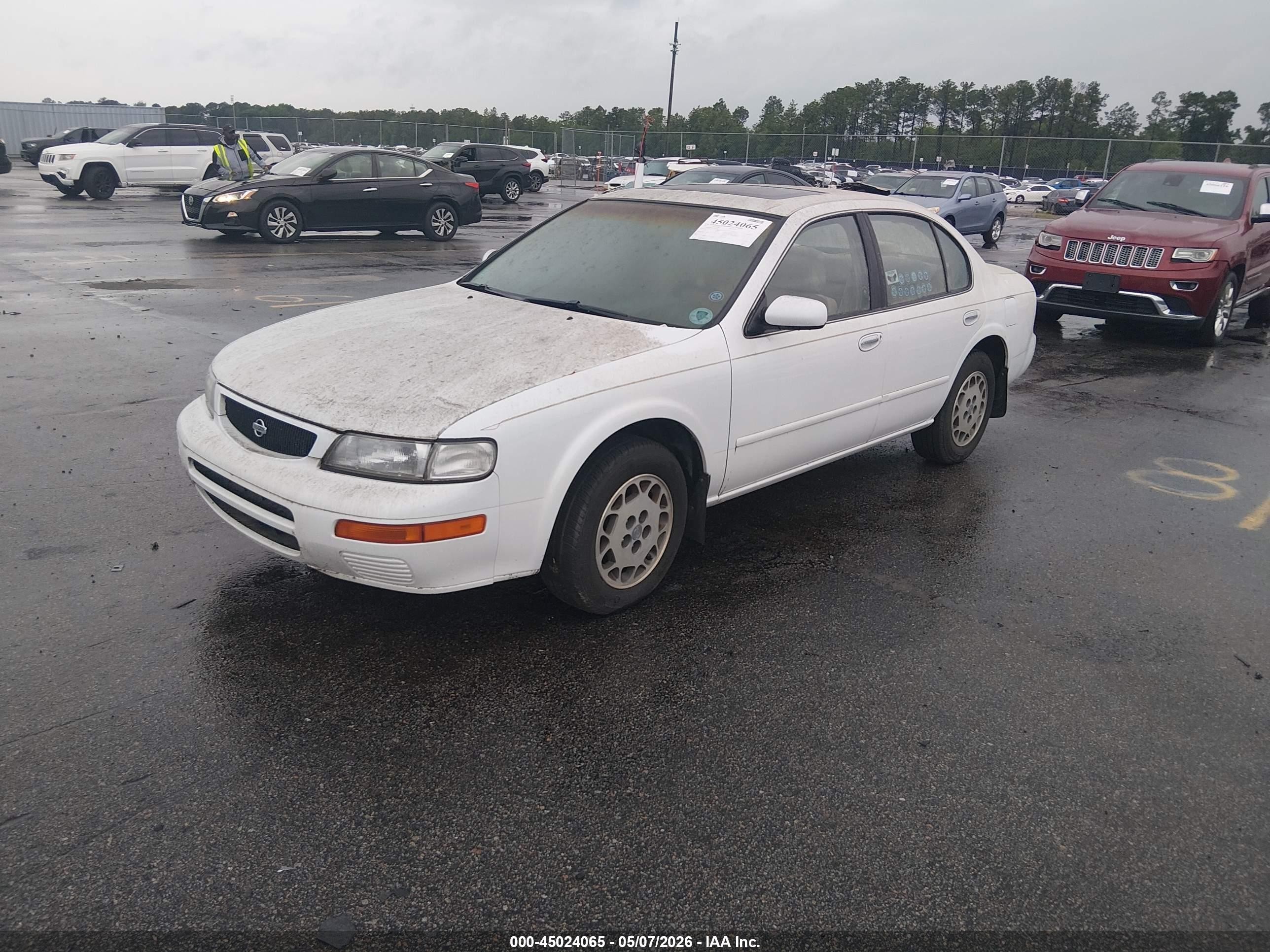 1995 Nissan Maxima Gle/gxe/se Белый vin: JN1CA21D4ST637730
