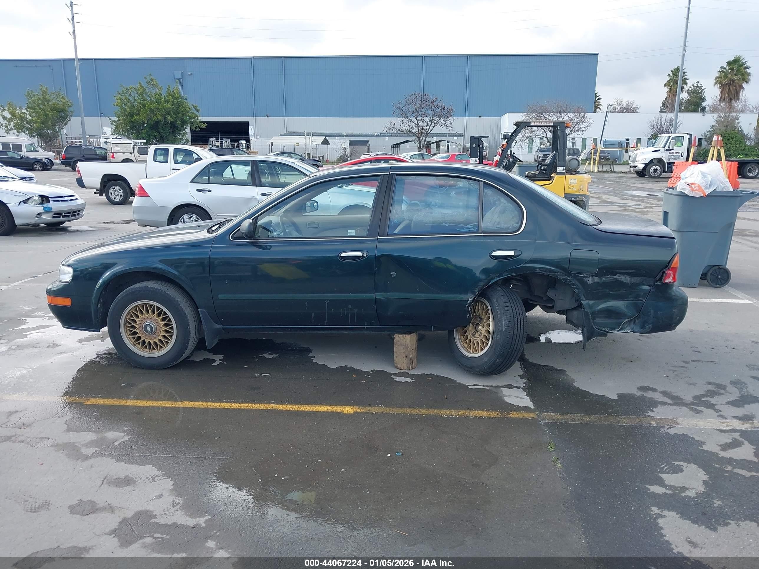 1995 Nissan Maxima Gle/gxe/se Зеленый vin: JN1CA21D5ST064076