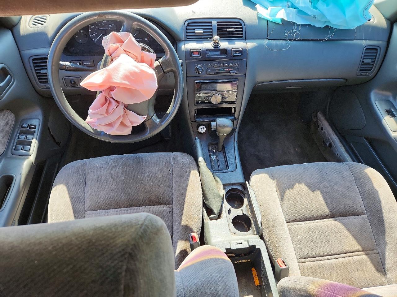 1997 Nissan Maxima Gxe Белый vin: JN1CA21D5VT215633