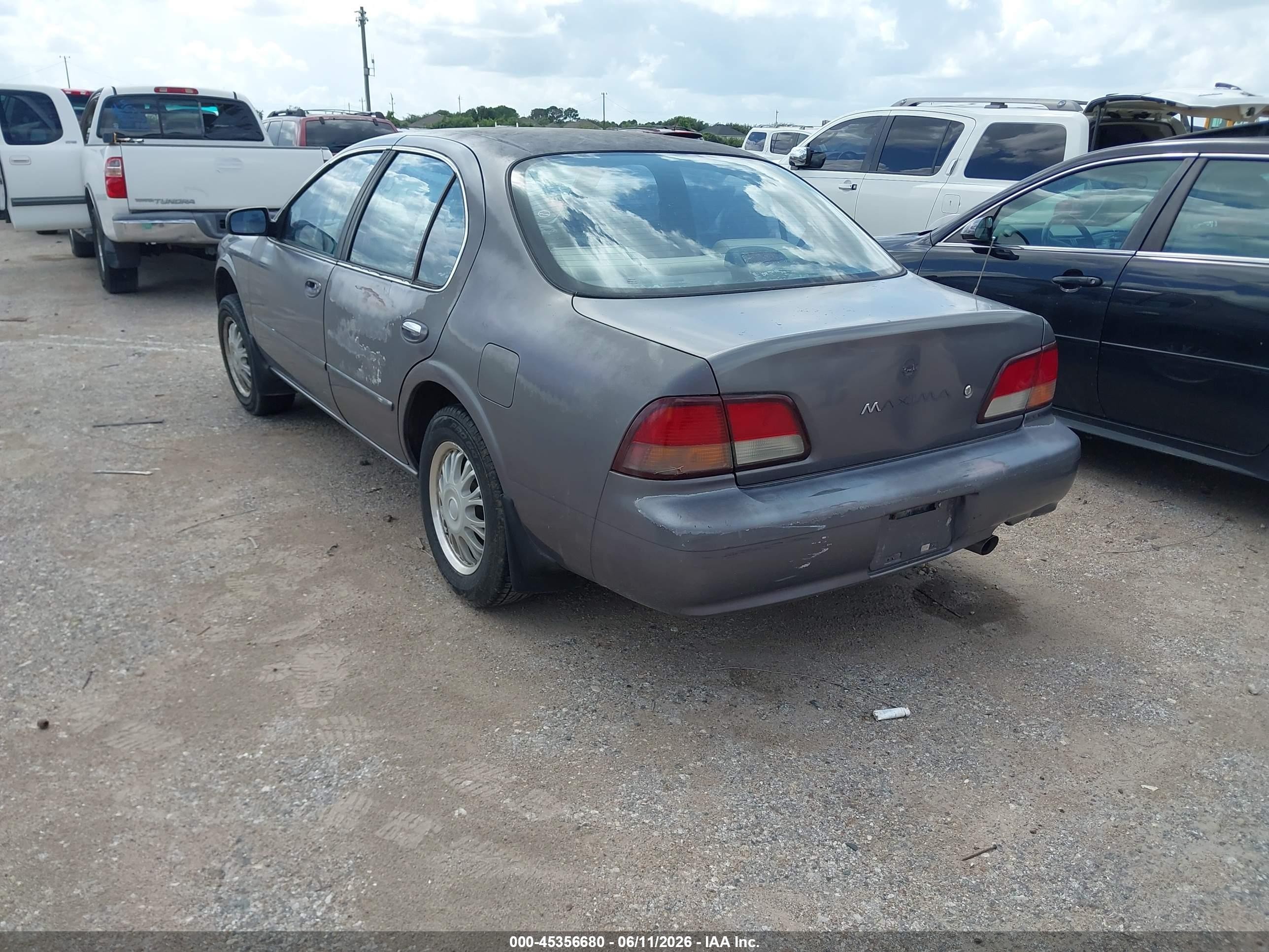 1997 Nissan Maxima Gle/gxe/se Gray vin: JN1CA21D5VT857530
