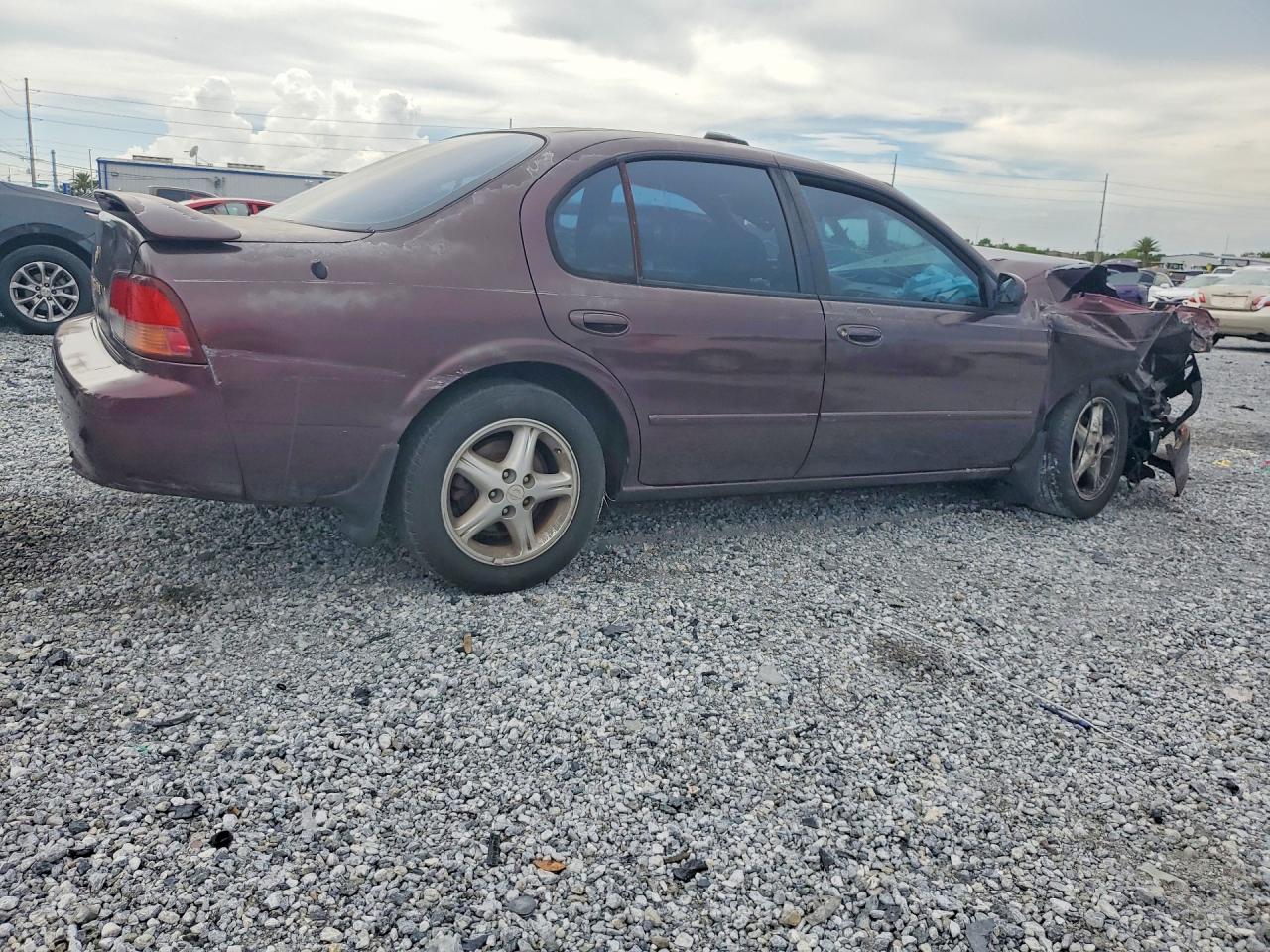 1997 Nissan Maxima Gxe Maroon vin: JN1CA21D6VT877785