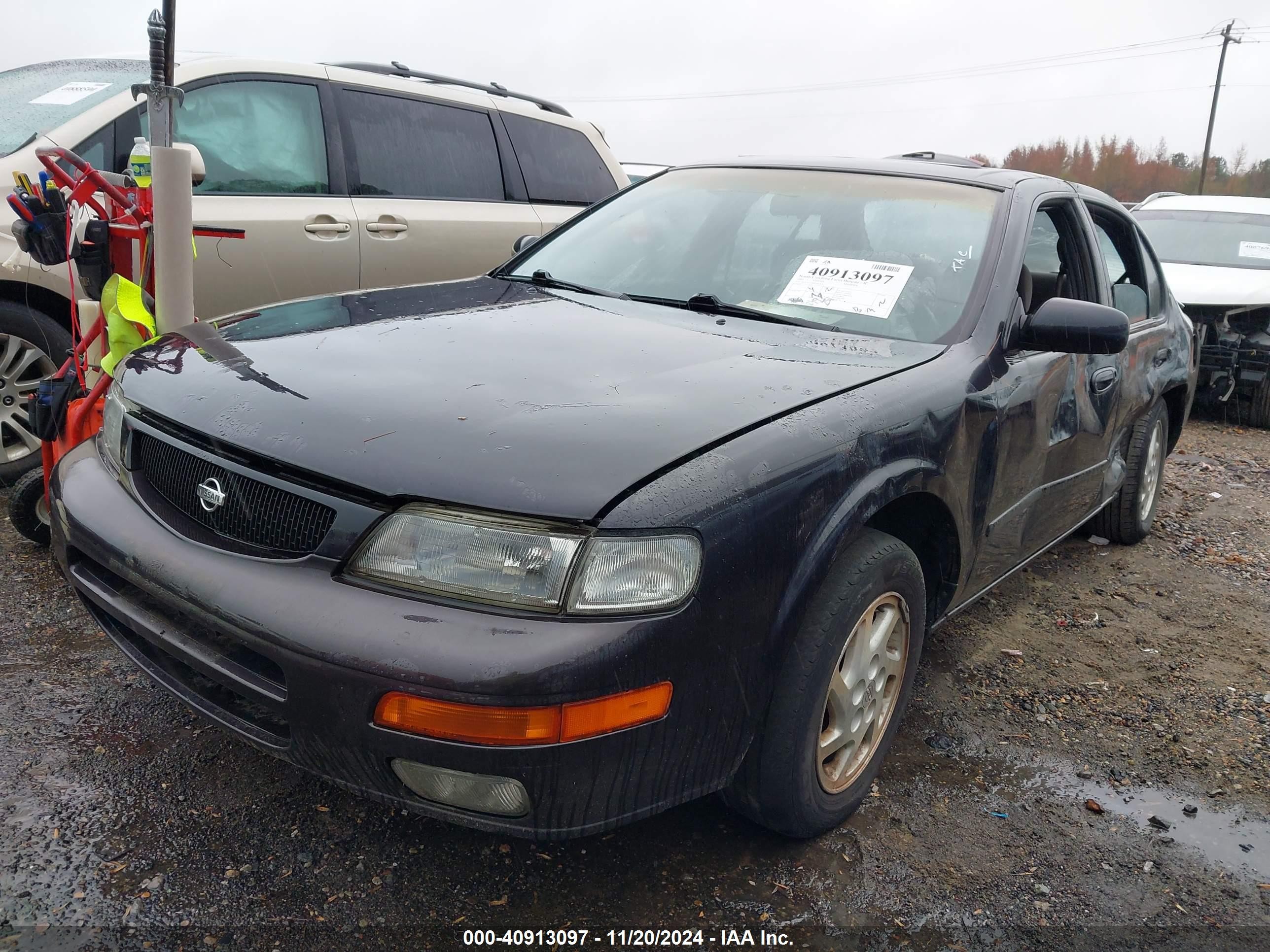 1995 Nissan Maxima Gle/gxe/se Фиолетовый vin: JN1CA21D8ST045456