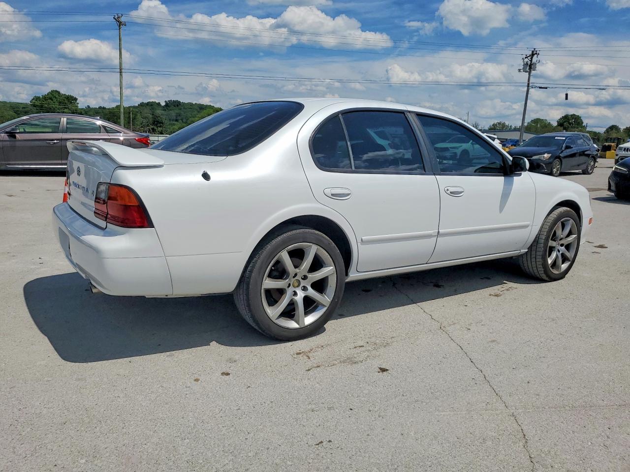 1996 Nissan Maxima Gxe Белый vin: JN1CA21D9TM417138