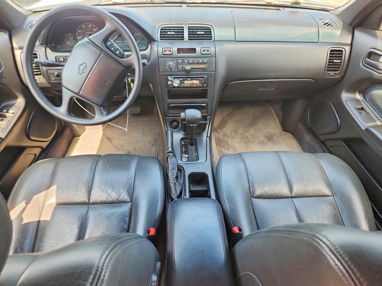 1996 Nissan Maxima Gxe White vin: JN1CA21D9TT136740