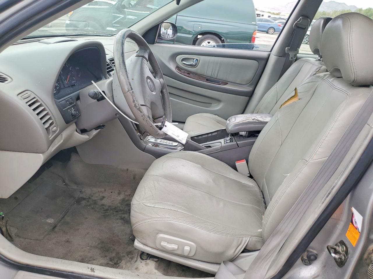 2000 Nissan Maxima Gxe Gray vin: JN1CA31A3YT213413
