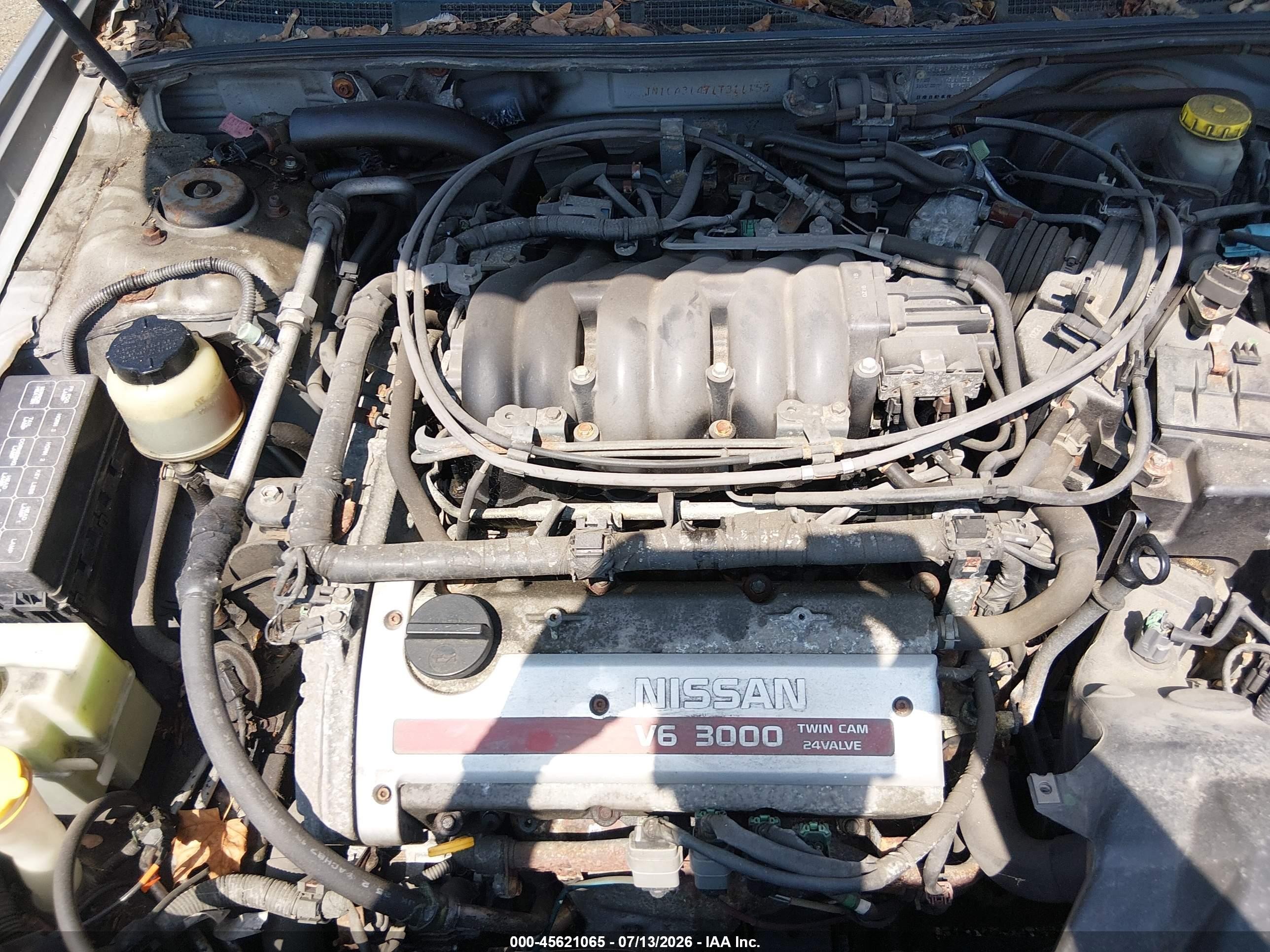 2001 Nissan Maxima Gle Silver vin: JN1CA31A71T311155