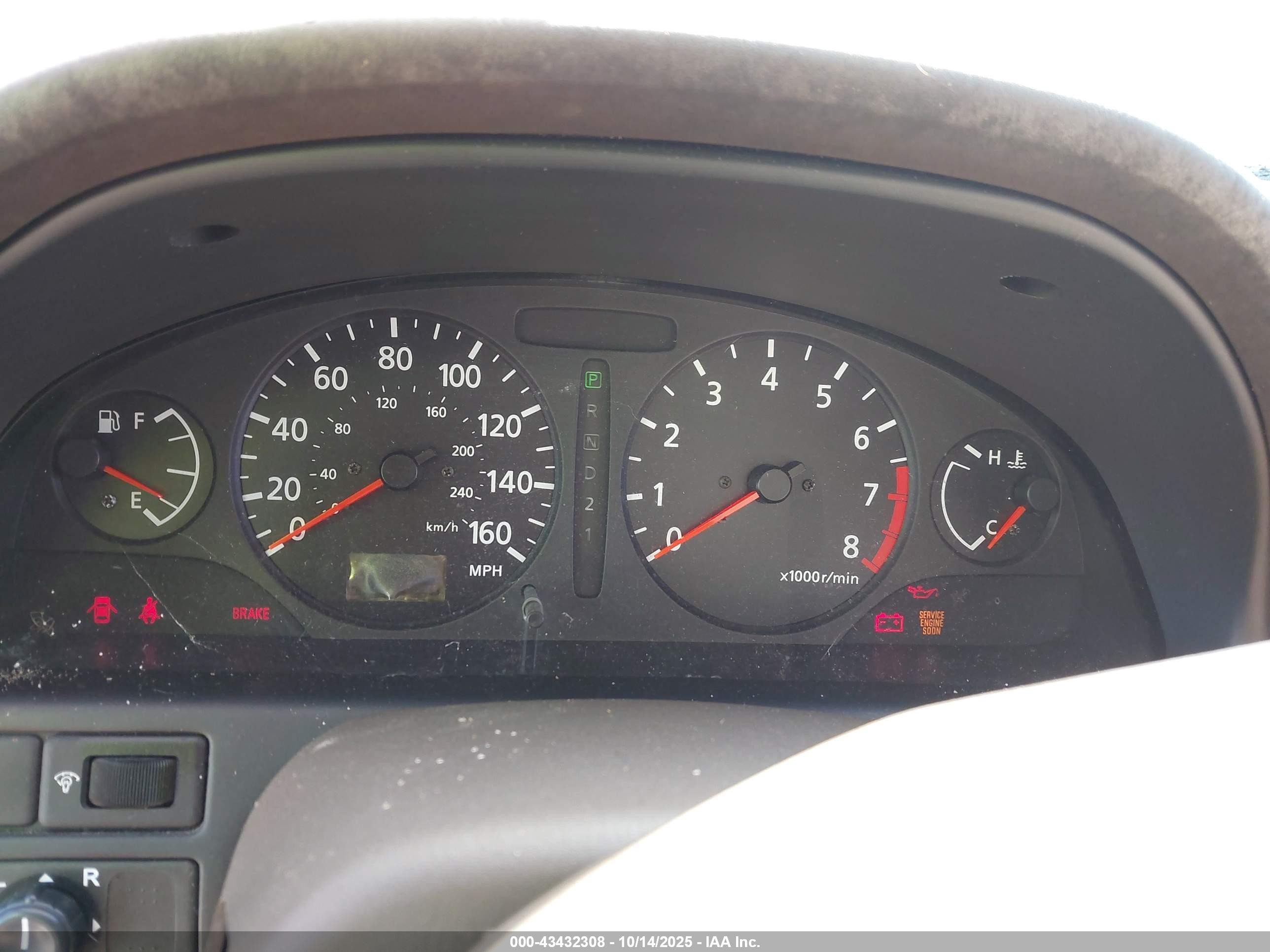 2000 Nissan Maxima Gle/gxe/se Red vin: JN1CA31AXYT211013