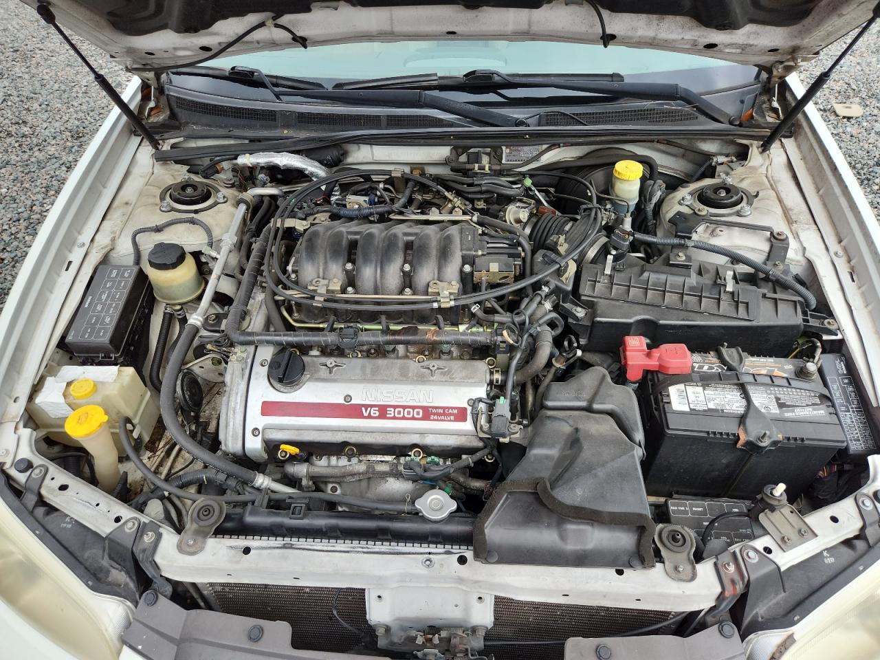 2000 Nissan Maxima Gxe Белый vin: JN1CA31D2YT500770