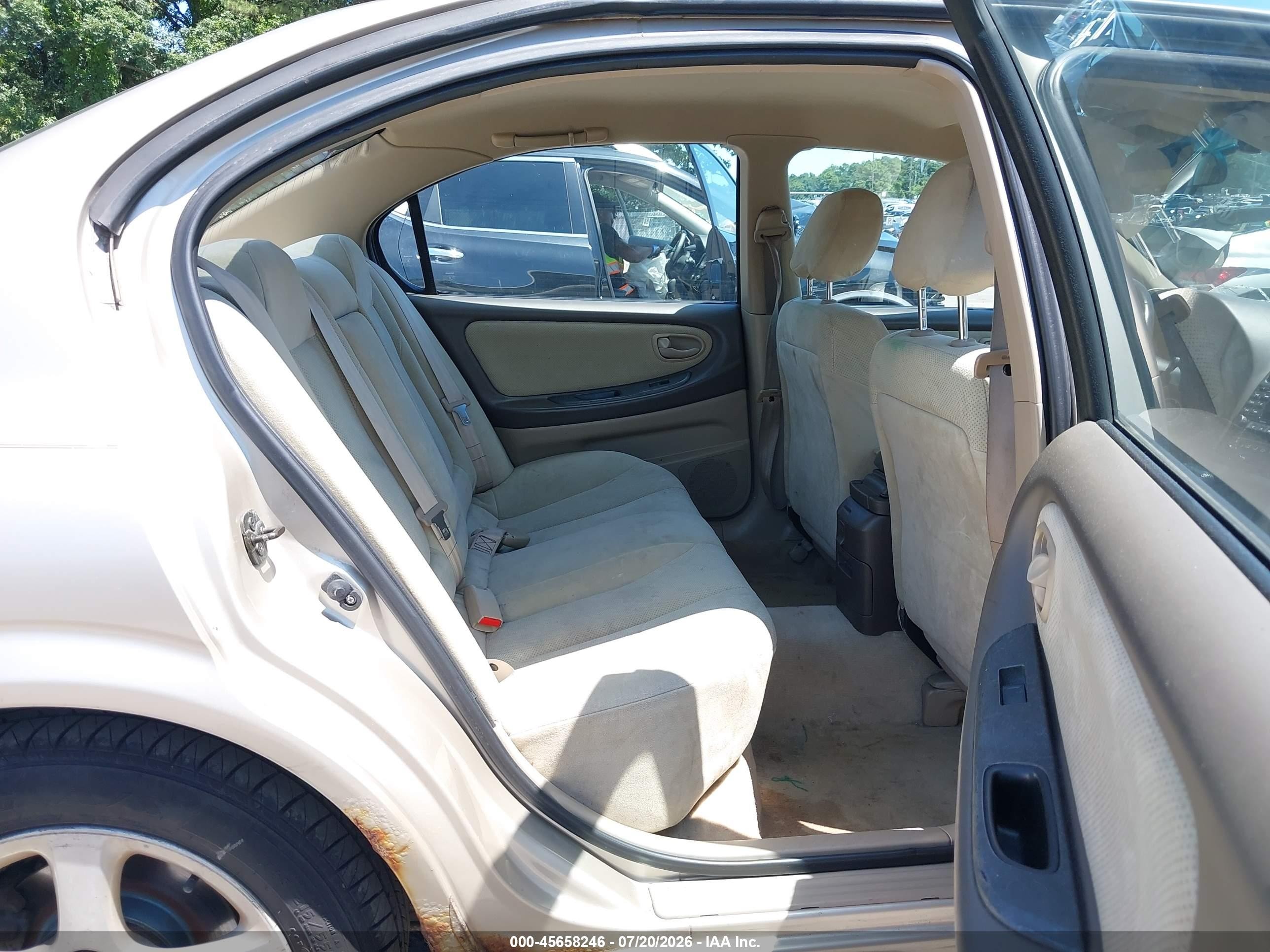 2000 Nissan Maxima Gle/gxe/se Beige vin: JN1CA31D8YT503513