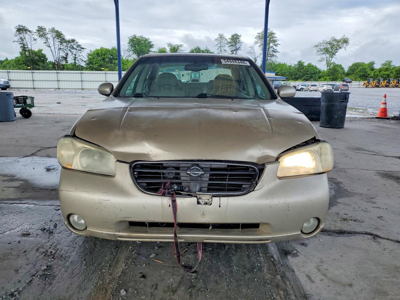2001 Nissan Maxima Gxe Gold vin: JN1CA31DX1T616143