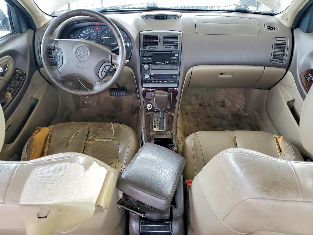 2001 Nissan Maxima Gxe Gold vin: JN1CA31DX1T616143