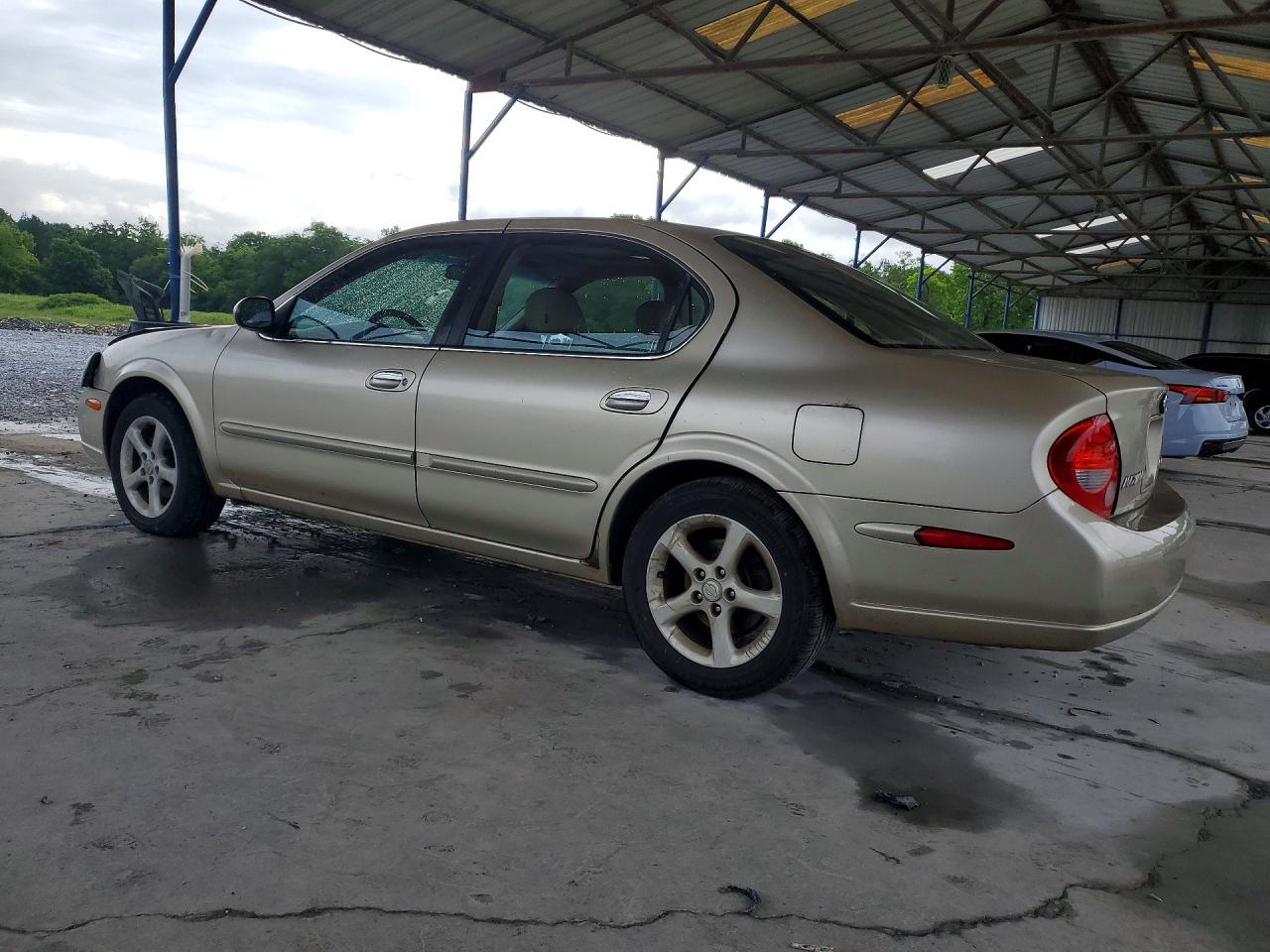 2001 Nissan Maxima Gxe Gold vin: JN1CA31DX1T616143