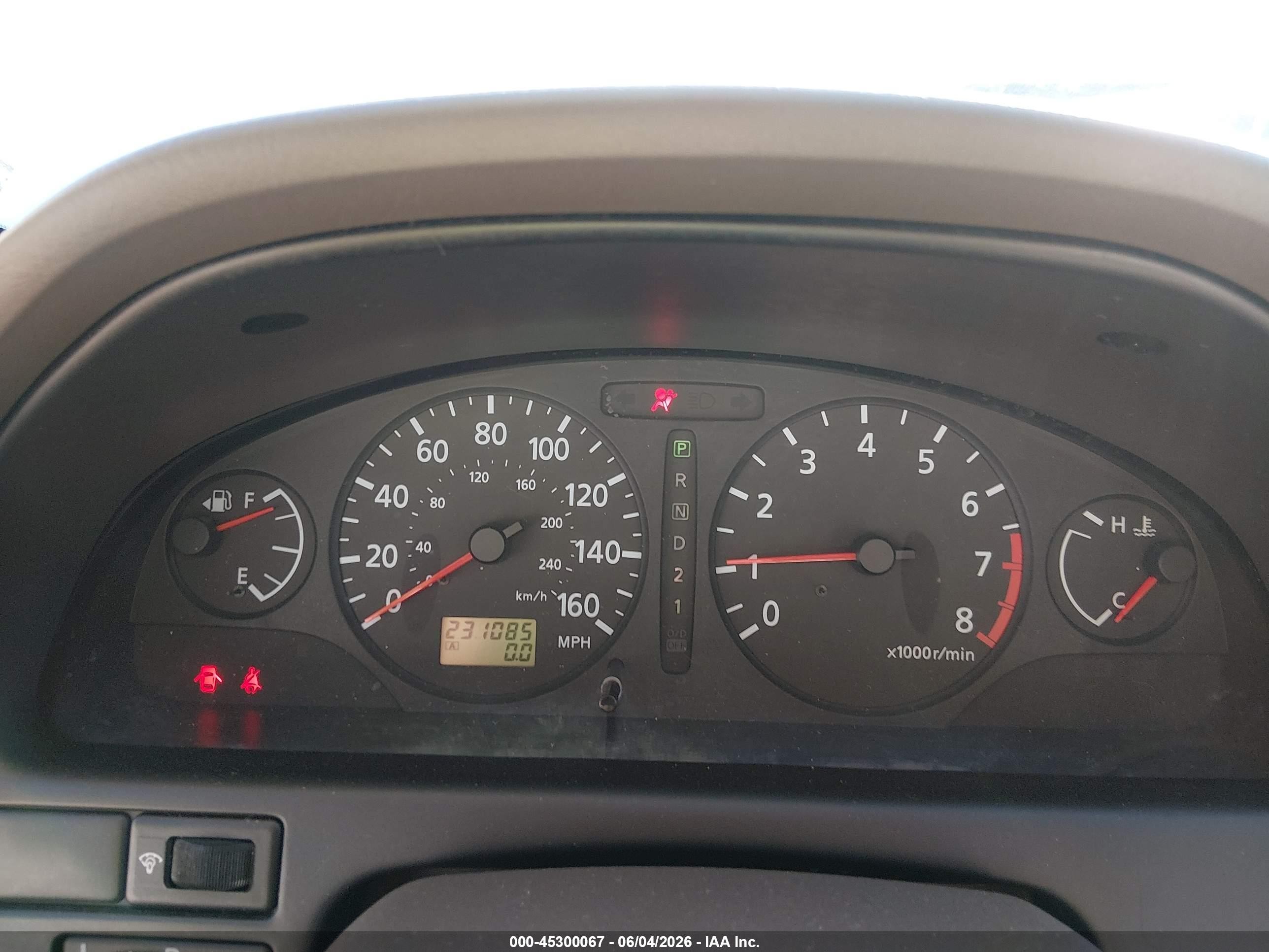 2001 Nissan Maxima Gle Белый vin: JN1CA31DX1T816309