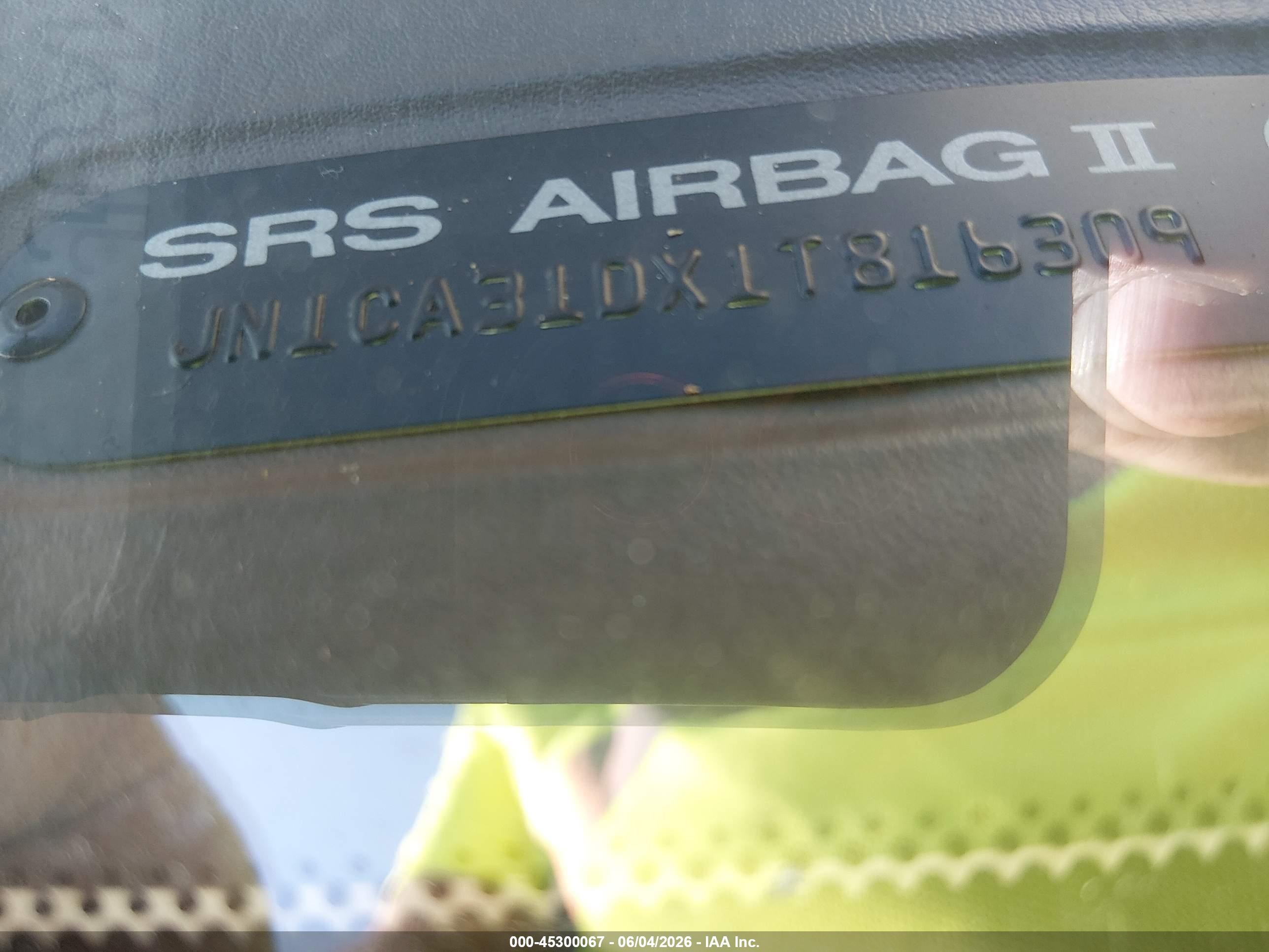 2001 Nissan Maxima Gle Белый vin: JN1CA31DX1T816309