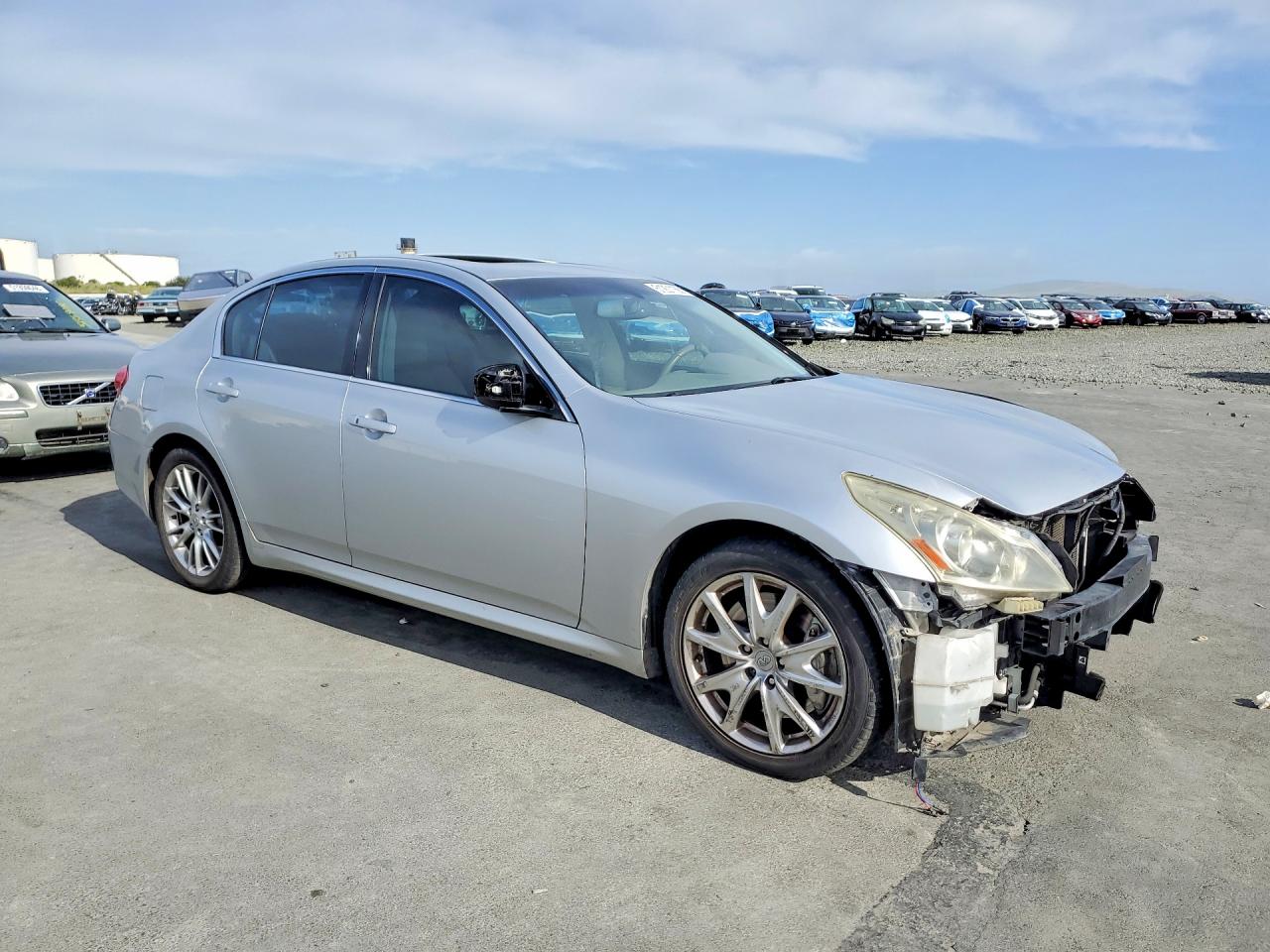 2010 Infiniti G37 Silver vin: JN1CV6AP0AM203819