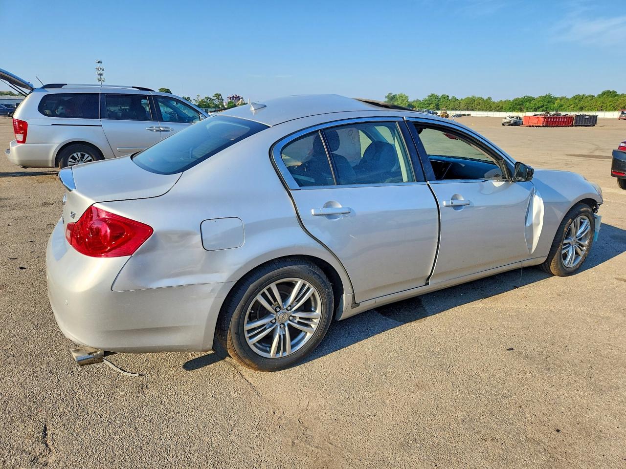 2011 Infiniti G37 Sedan Journey Silver vin: JN1CV6AP0BM301587